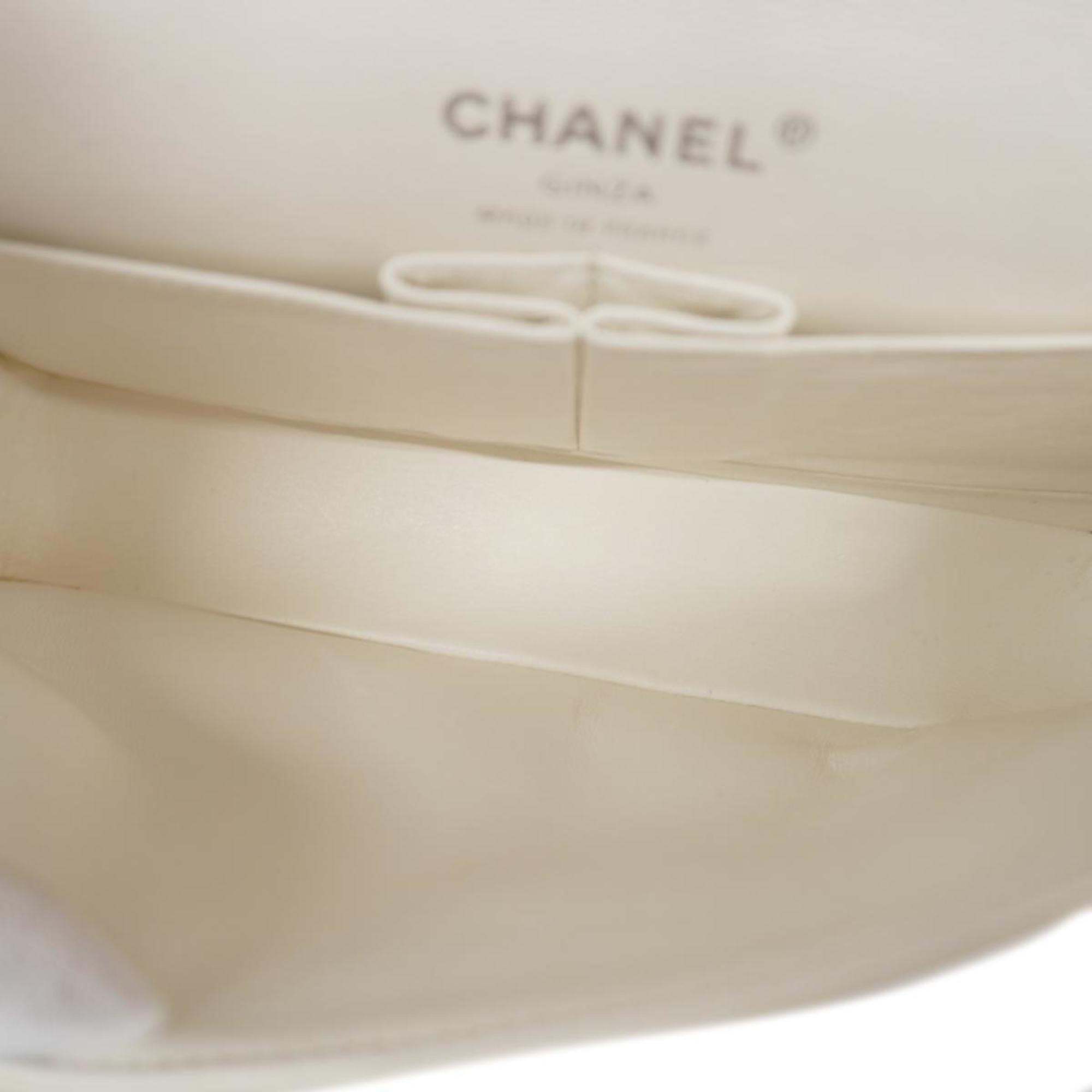 Chanel Shoulder Bag Matelasse W Flap Chain Tweed White Women's