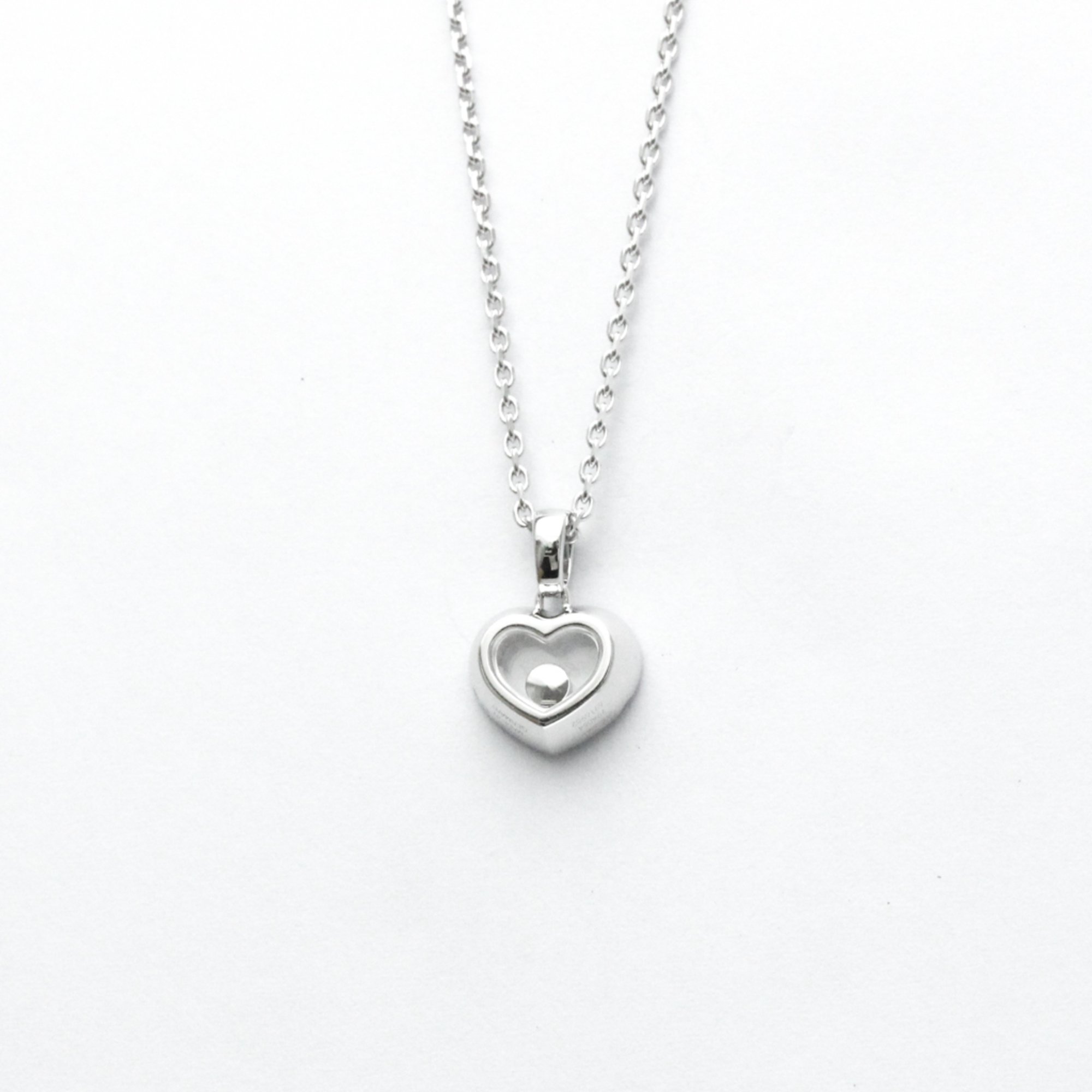 Chopard Happy Diamond Heart Necklace 79A054-1201 White Gold (18K) Diamond Men,Women Fashion Pendant Necklace Carat/0.19 (Silver)