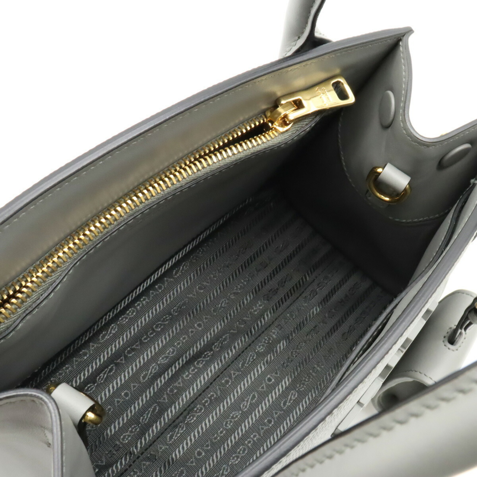 PRADA Prada Monochrome Small Bag Handbag Shoulder SAFFIANO Leather ARDESIA Gray Purchased at a Japanese Boutique 1BA156