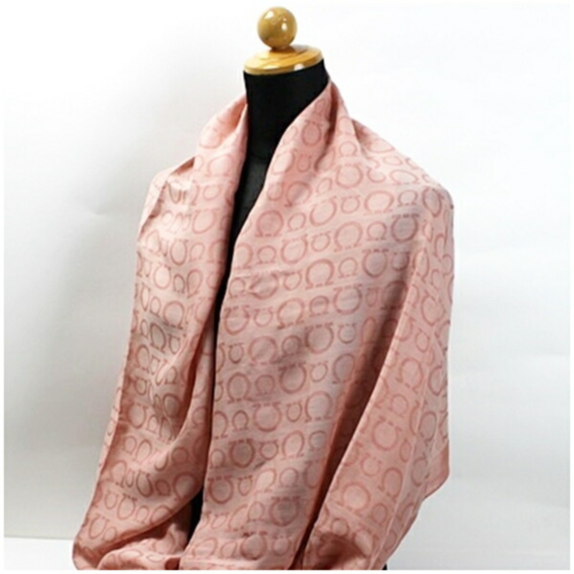 Salvatore Ferragamo scarf muffler with Gancini pattern, rectangular, pink, women's shawl
