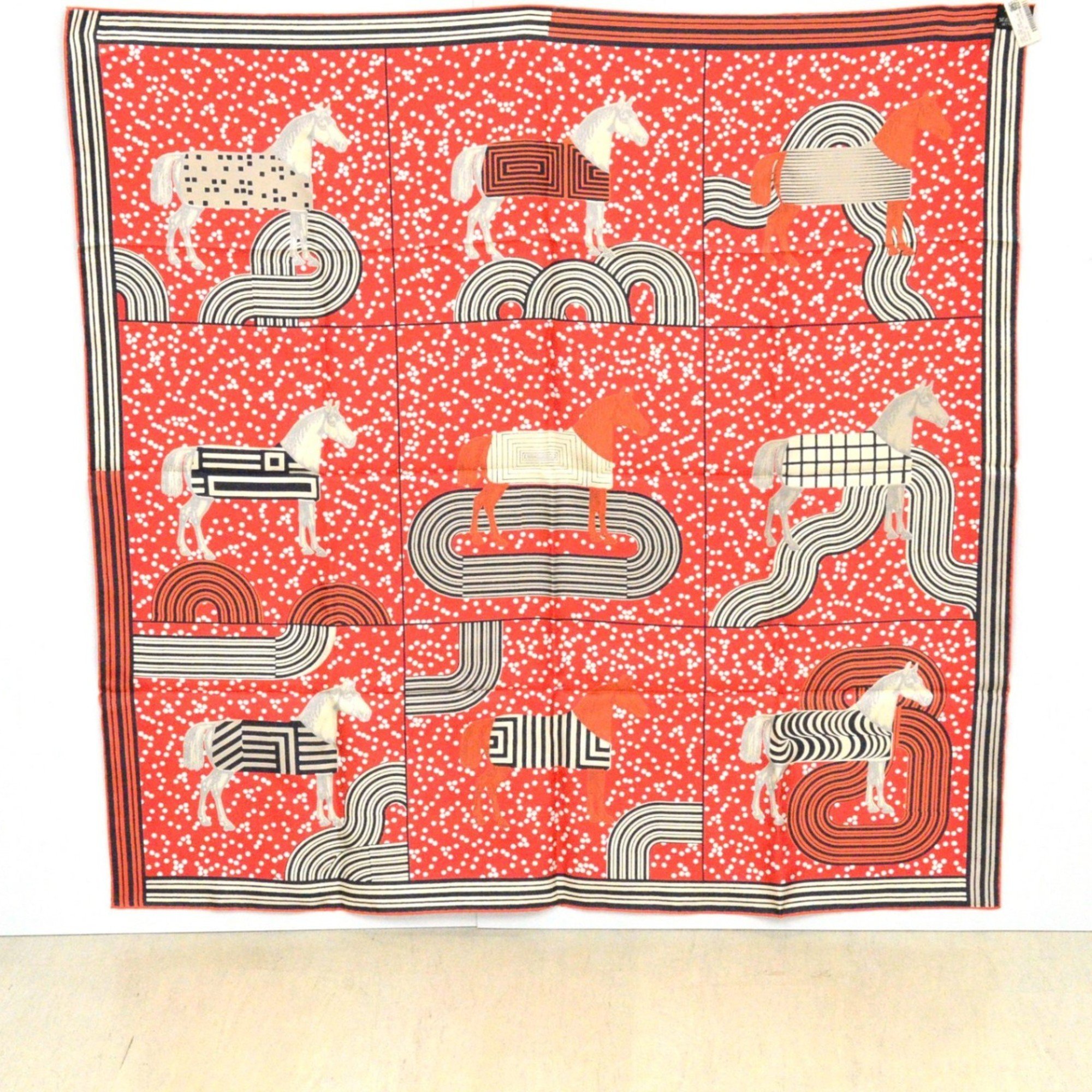 Hermes Carré 90 Garde Robe Pop Scarf Muffler 100% Silk Red JA-18833