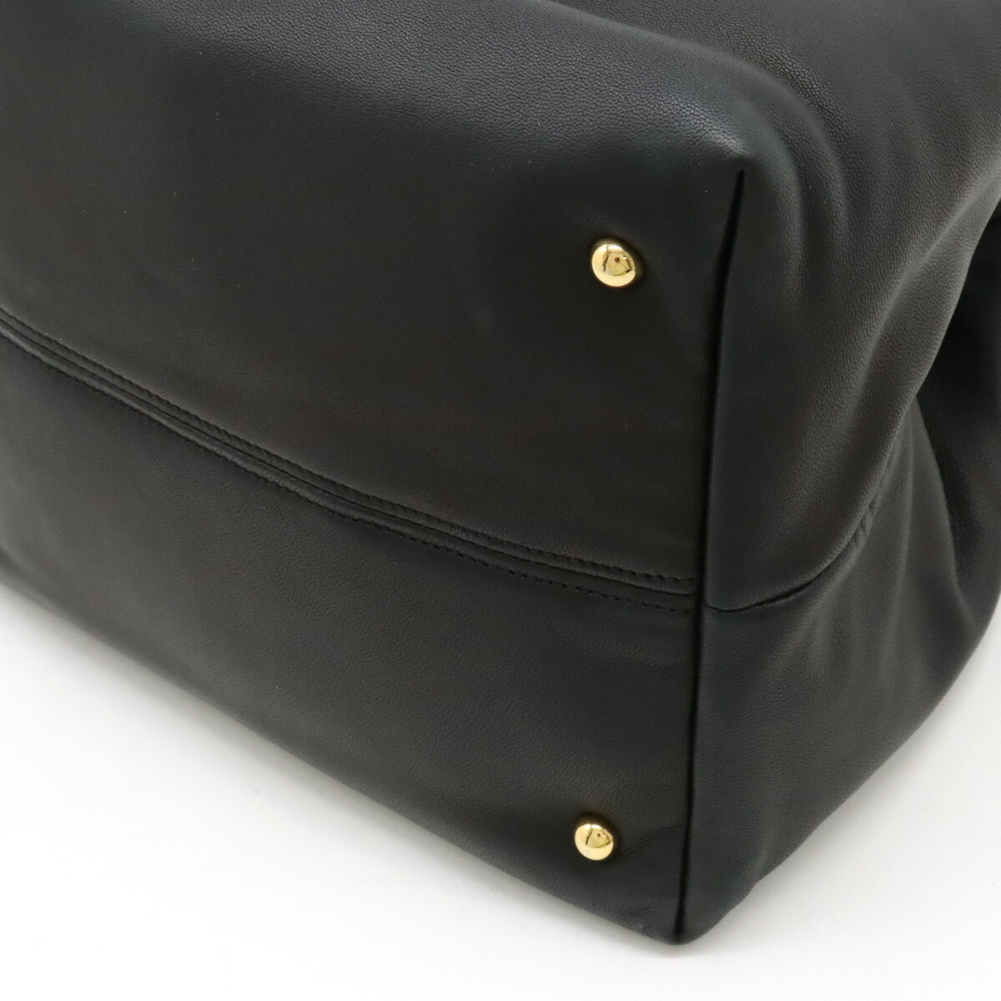 LOEWE Carrier PM handbag in nappa leather, black, 369.81.970