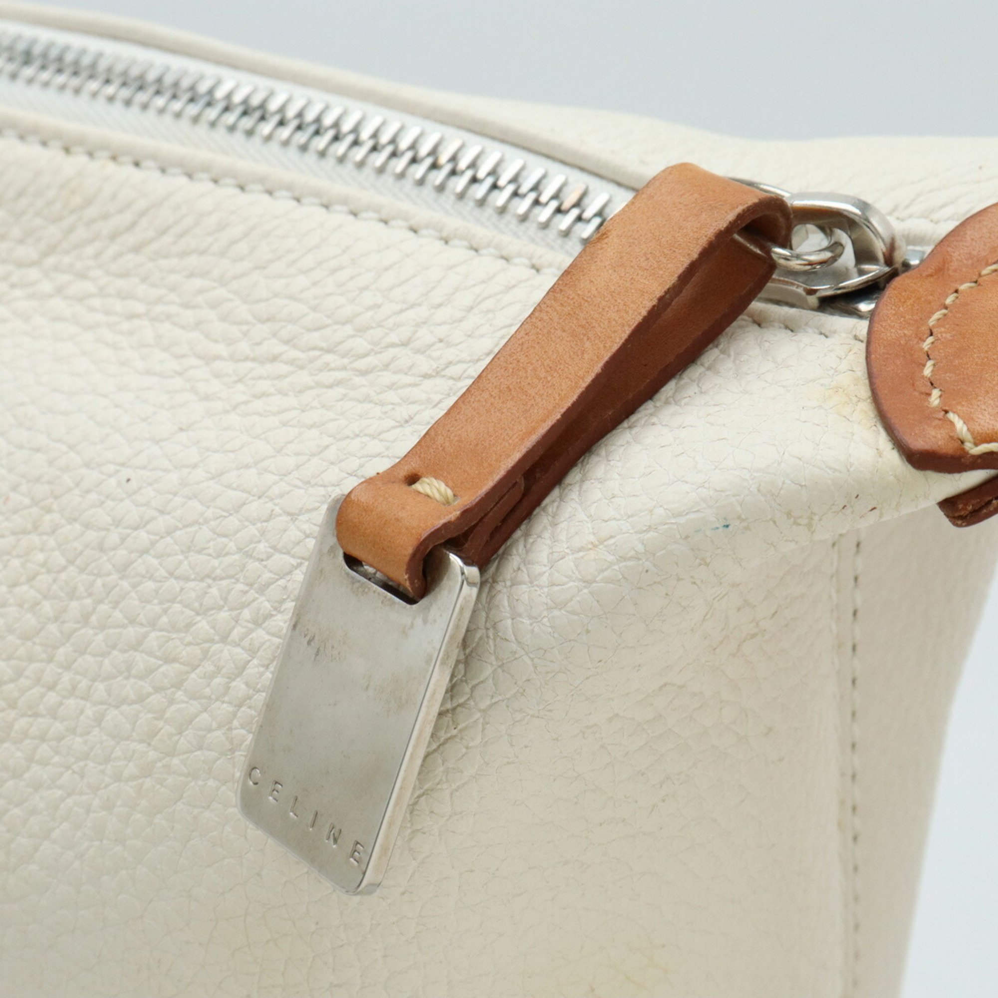 CELINE Shoulder bag, bucket style, leather, ivory