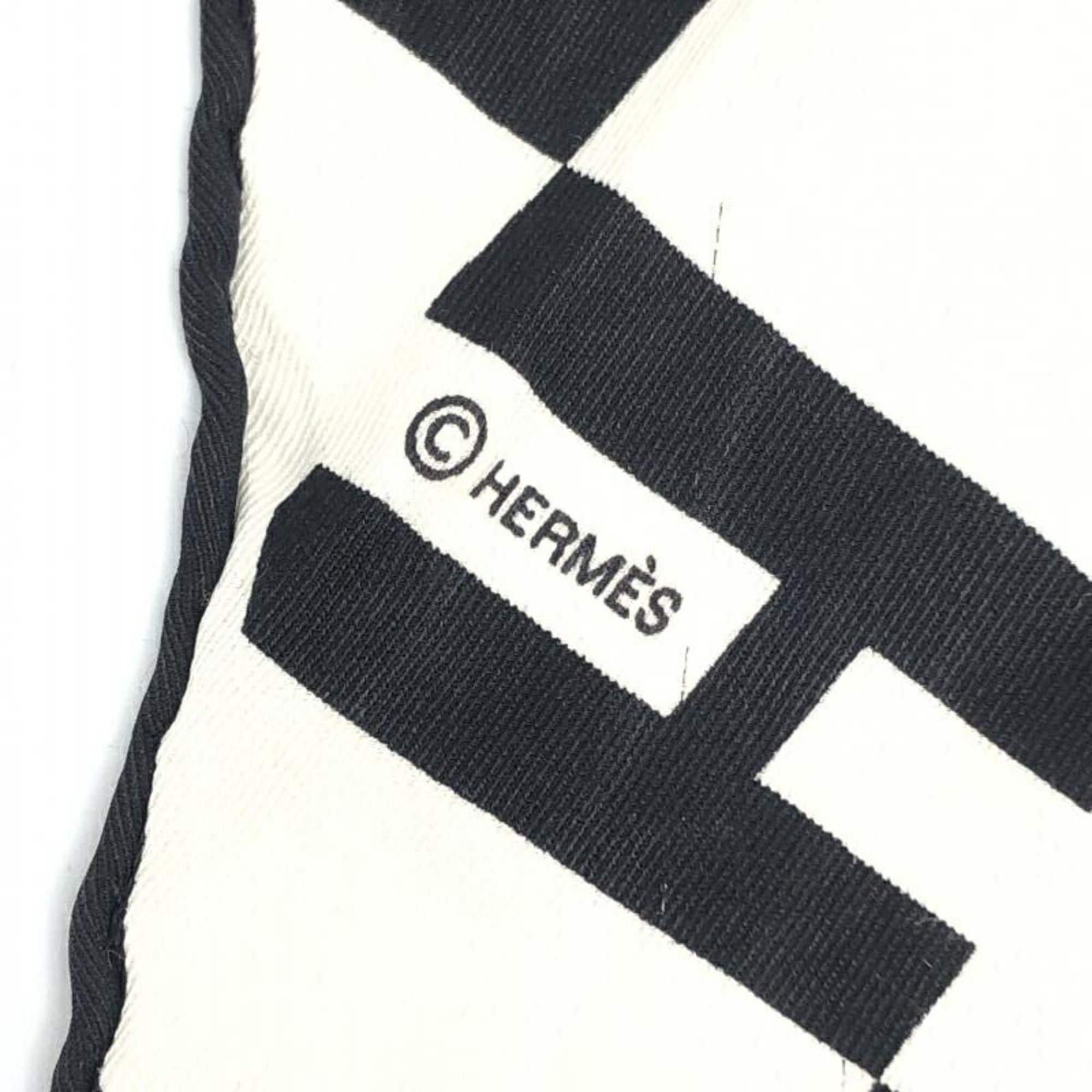 HERMES Carre 70 Scarf Black White Hermes Silk