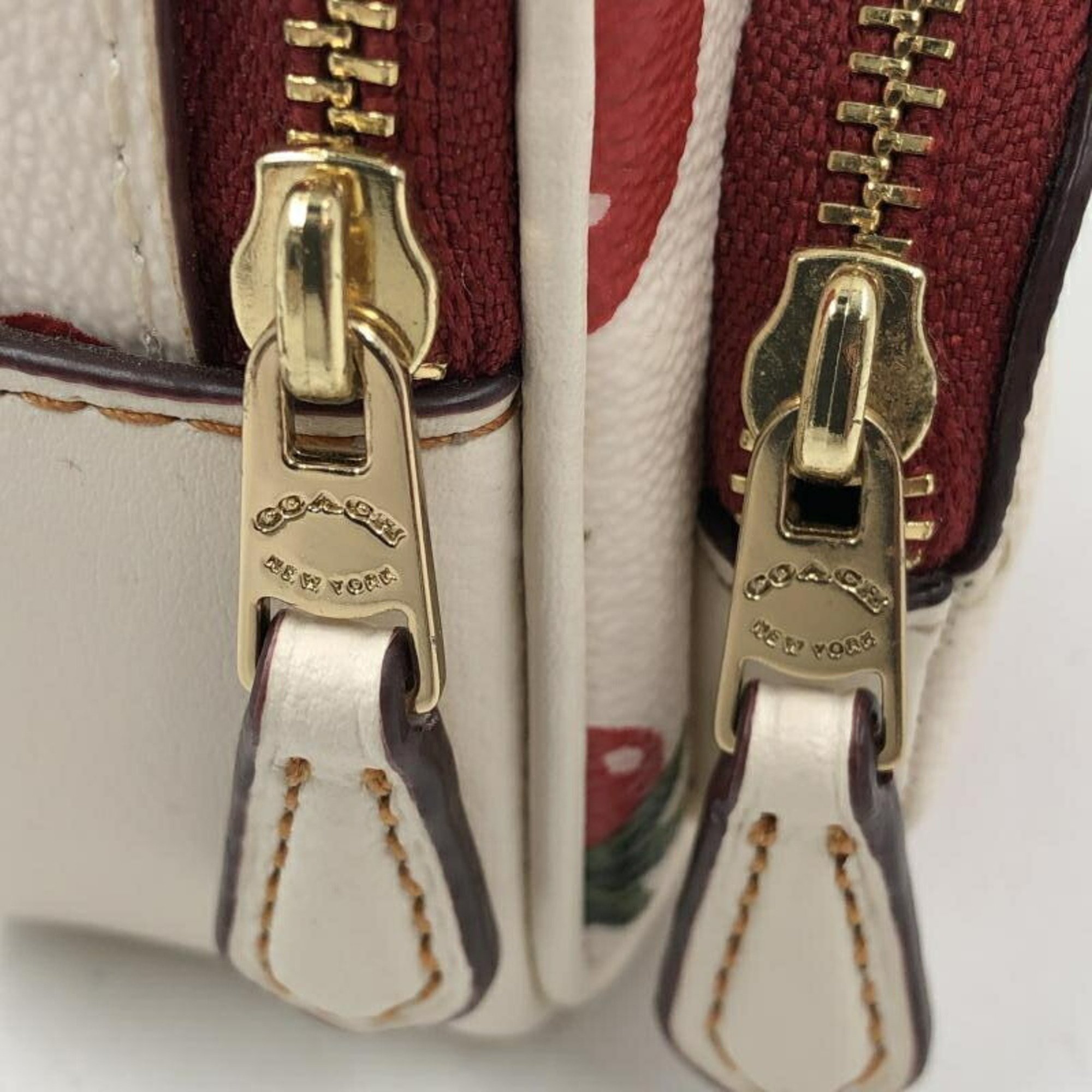 COACH Strawberry Backpack Bag Charm CI019 R-A Coach