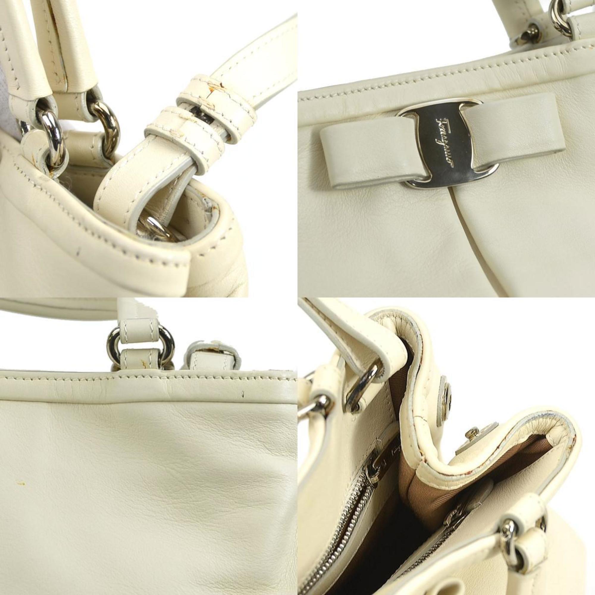 Salvatore Ferragamo handbag shoulder bag Vara ribbon leather ivory ladies r10051g