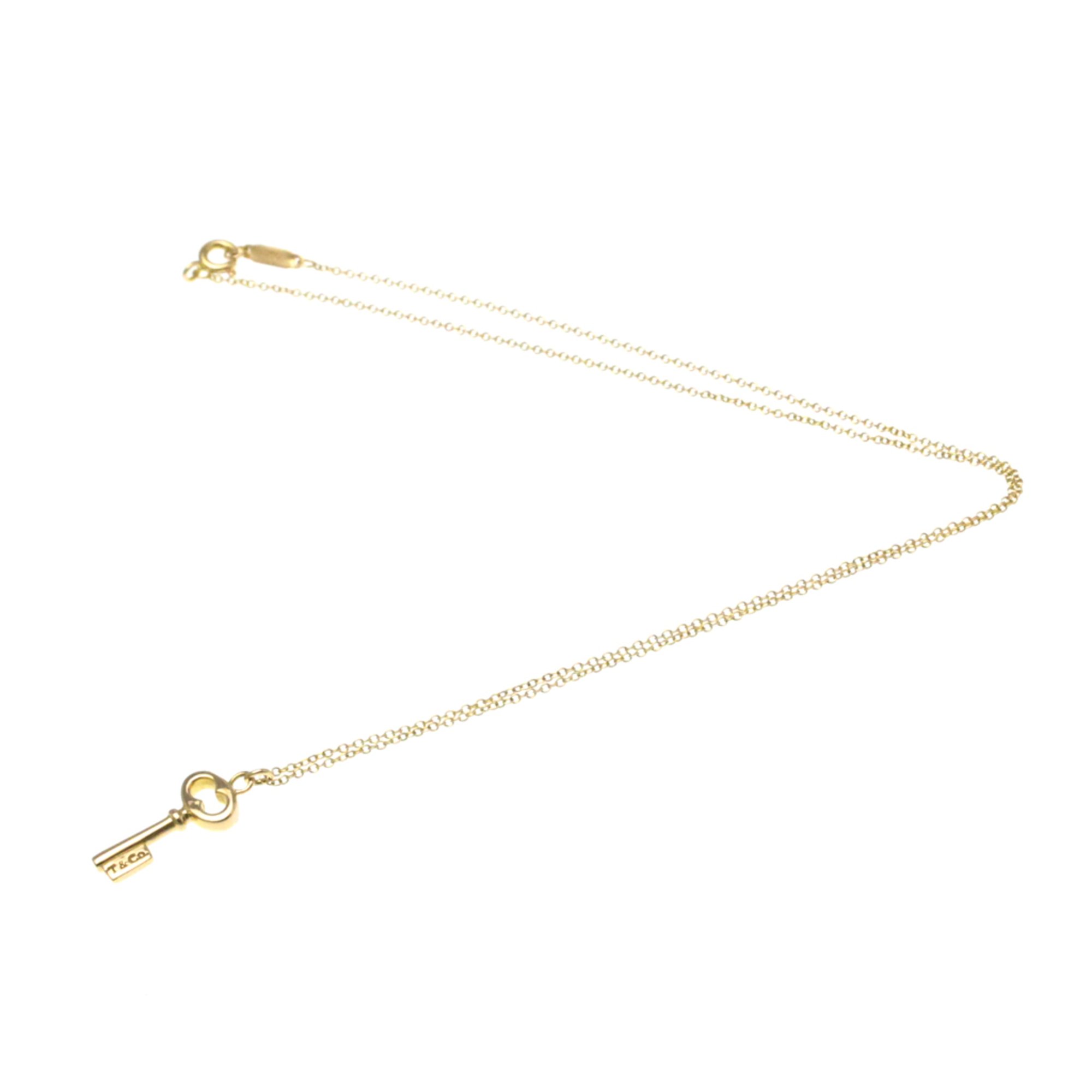 Tiffany Oval Key Necklace Yellow Gold (18K) No Stone Men,Women Fashion Pendant Necklace (Gold)