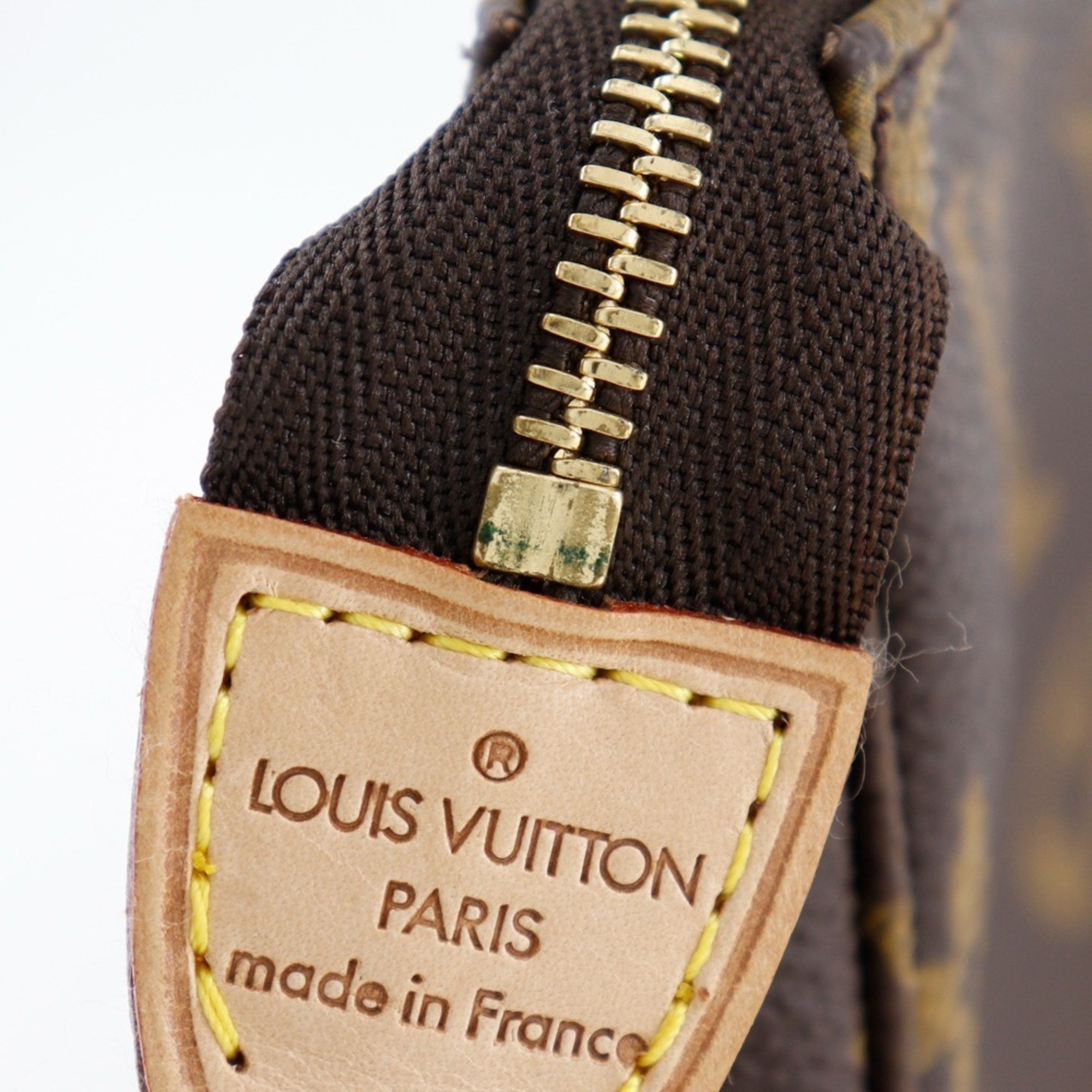 Louis Vuitton LOUIS VUITTON Pochette Accessoires Pouch with Shoulder Strap M51980 Monogram Canvas 1998 Brown VI1918 Women's