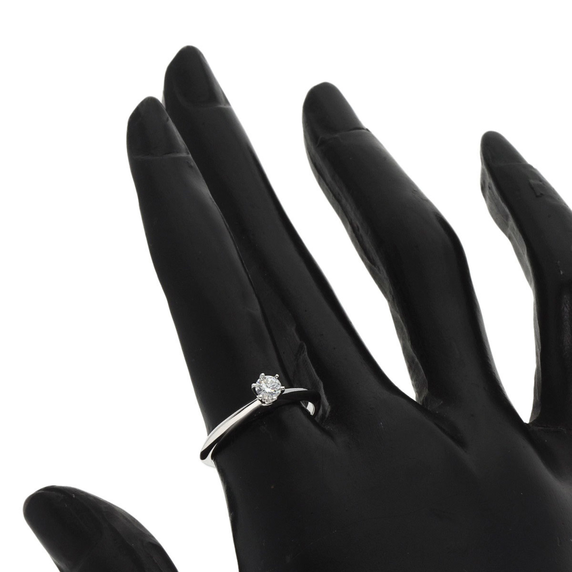 Tiffany solitaire diamond ring, platinum PT950, for women, TIFFANY&Co.