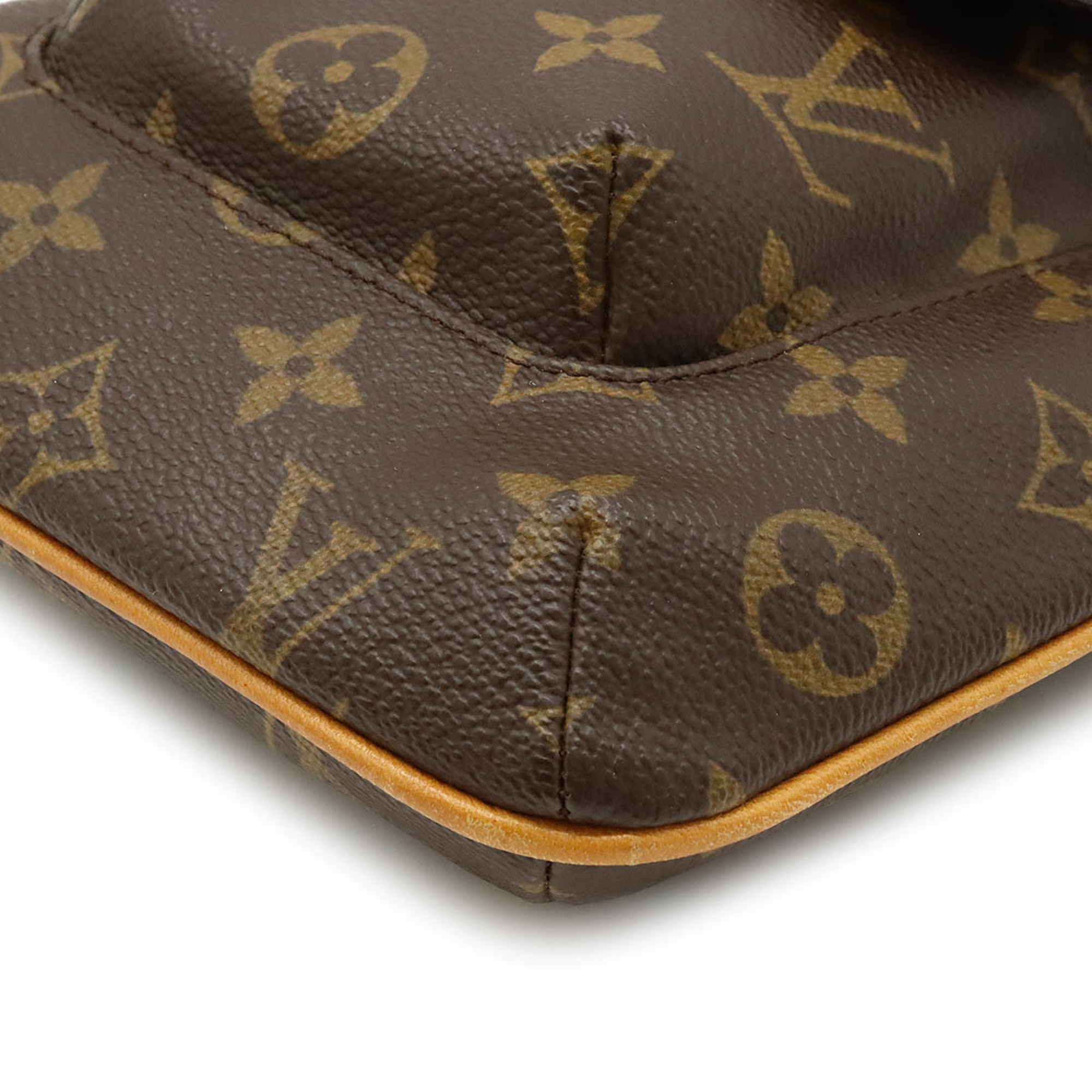 LOUIS VUITTON Louis Vuitton Monogram Partition Pouch Handbag Bag M51901