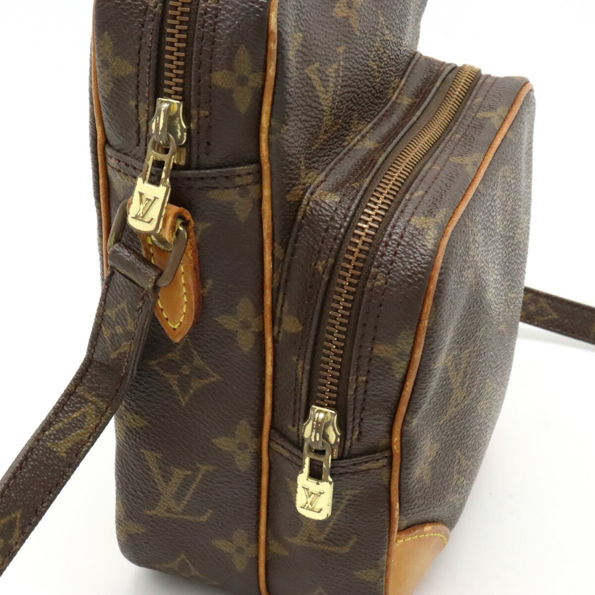 LOUIS VUITTON Louis Vuitton Monogram Amazon Shoulder Bag Pochette Non-sticky M45236