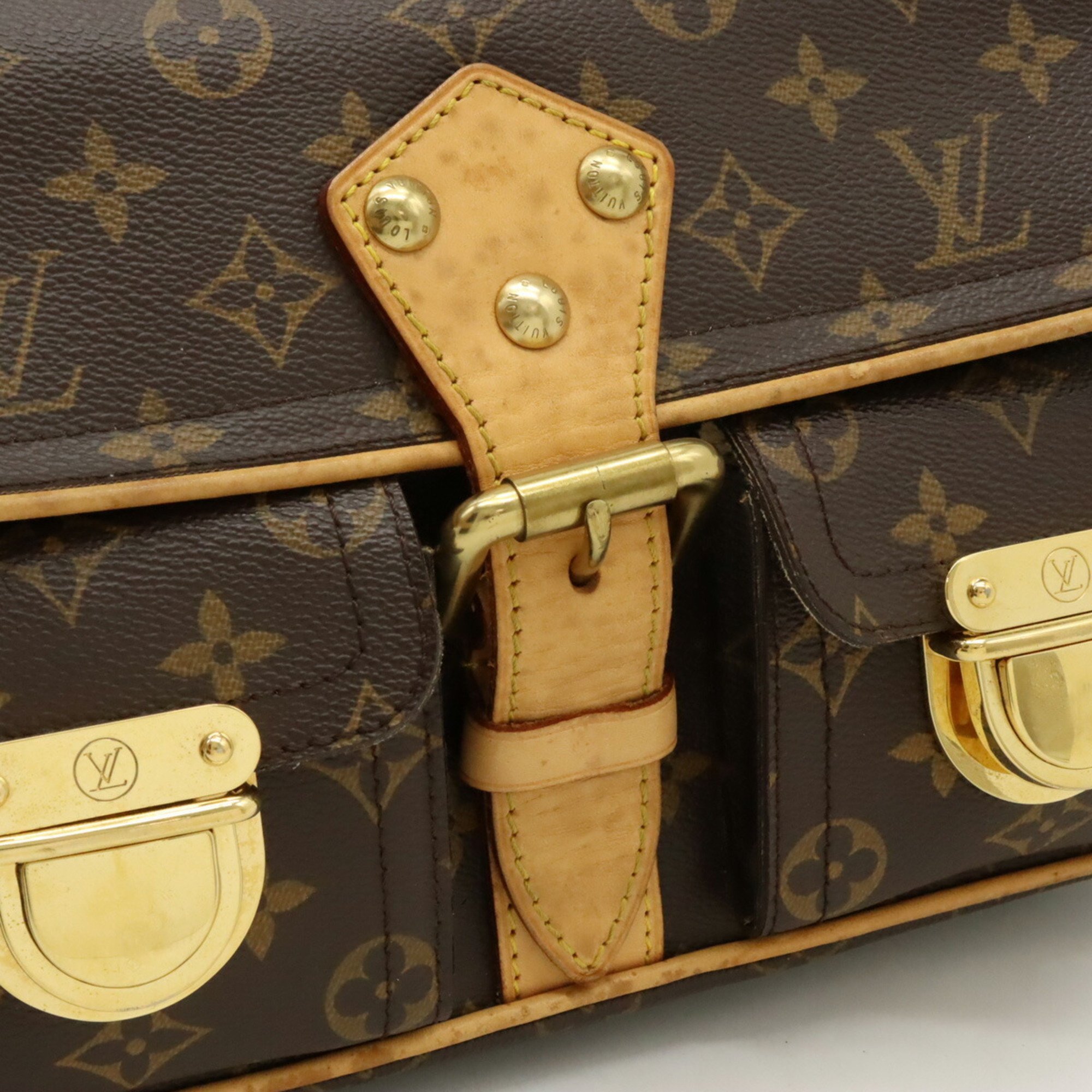 LOUIS VUITTON Louis Vuitton Monogram Hudson PM Shoulder Bag M40027