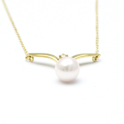 Mikimoto Pearl Necklace Yellow Gold (18K) Diamond,Pearl Men,Women Fashion Pendant Necklace (Gold)