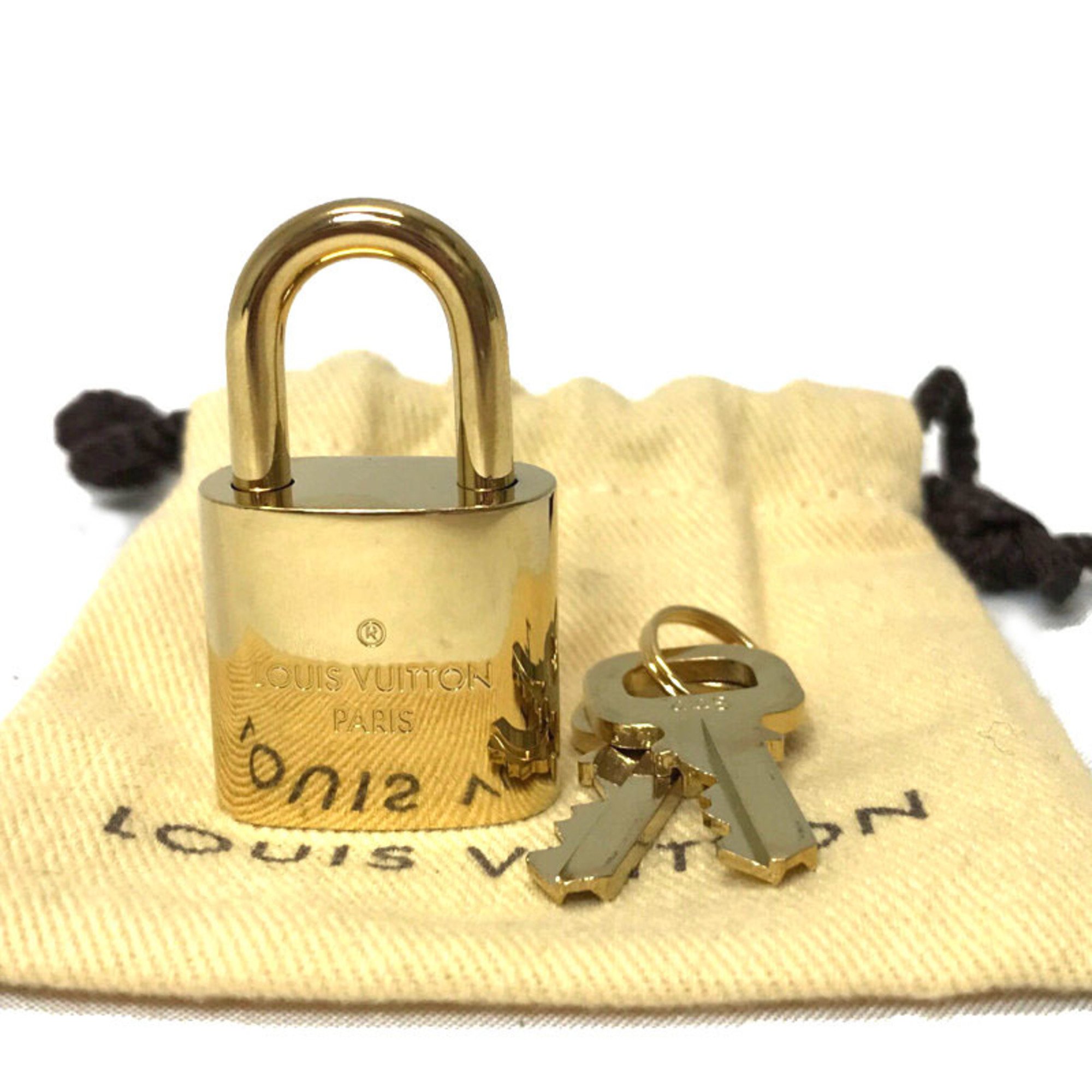 Louis Vuitton LOUIS VUITTON Padlock Key Gold Metal Necklace Top Charm Number 448 240608005