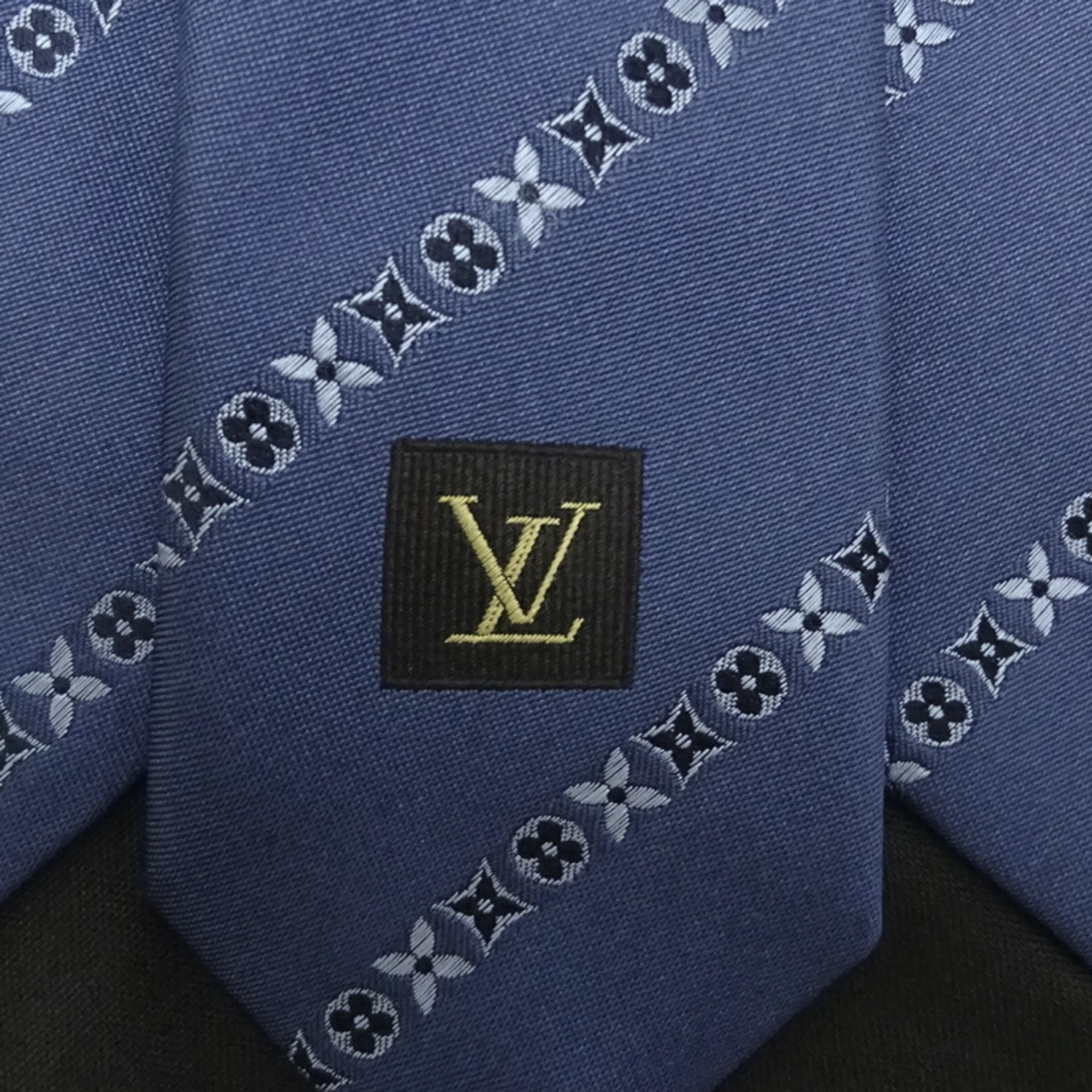 Louis Vuitton Men's Tie 100% Silk Blue