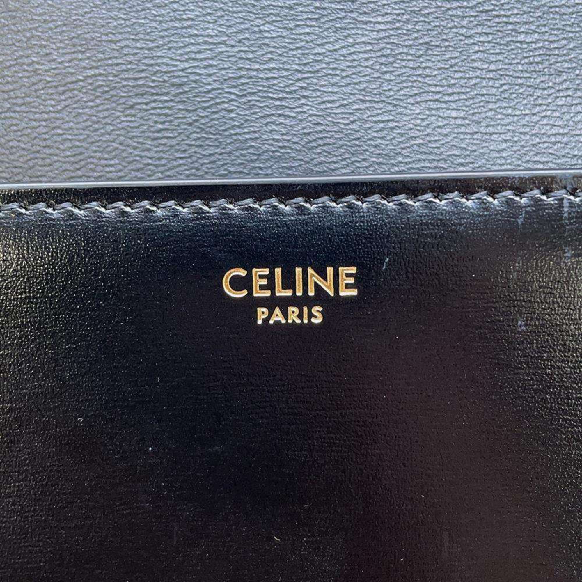 Celine Chain Shoulder Bag Cuir Triomphe Calf Leather 199243BF4 CELINE Black