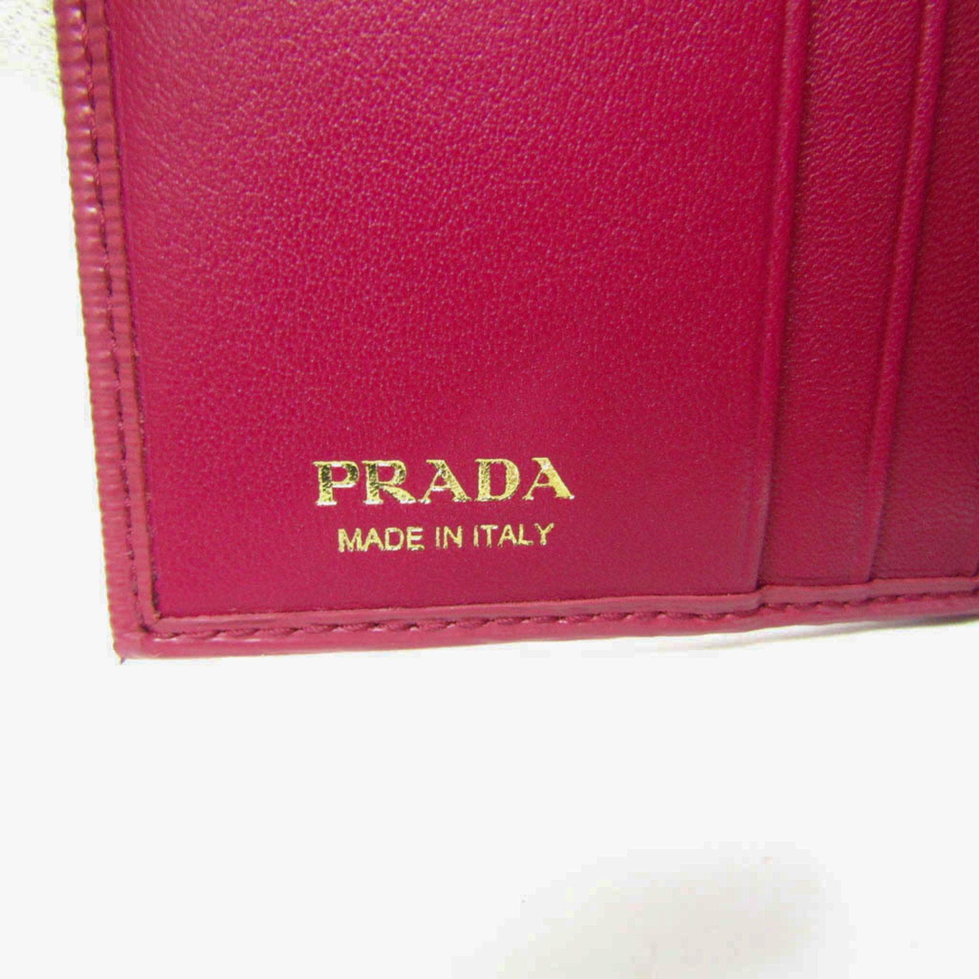 Prada Vitello Move Women's Leather Wallet (bi-fold) Pink