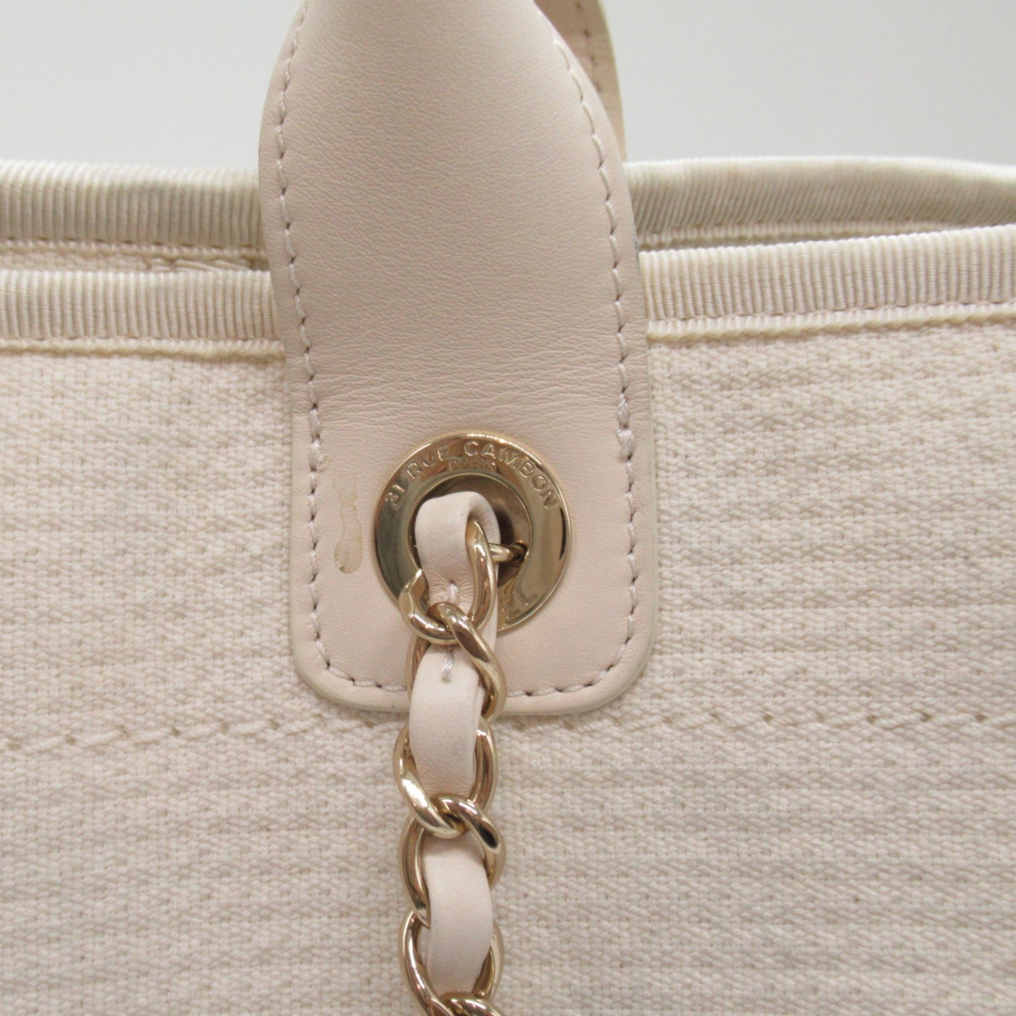 CHANEL Hobo Bag Shoulder Bag White Lambskin (sheep leather)