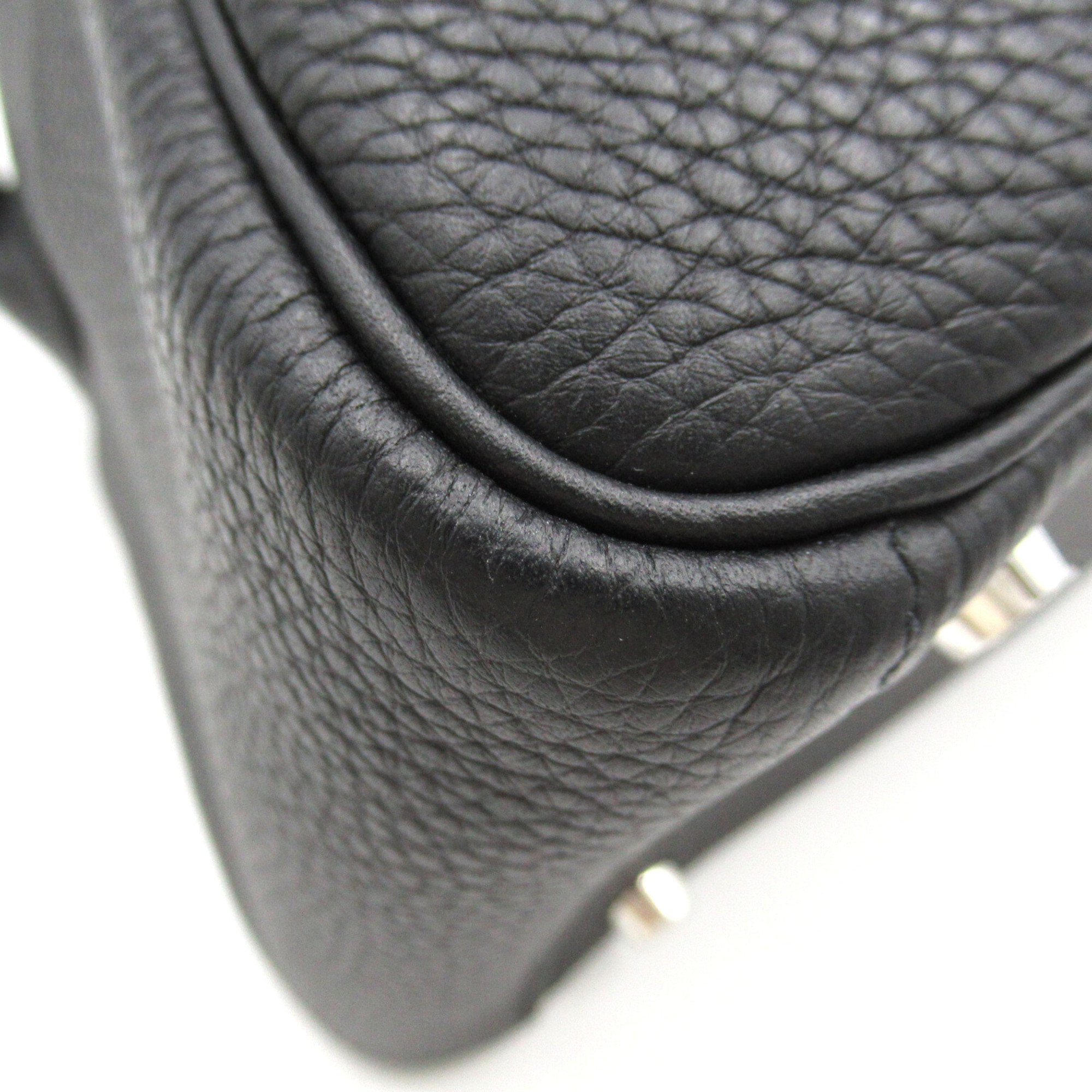 HERMES Lindy 26 Black Noir Taurillon Clemence Calfskin (cowhide)