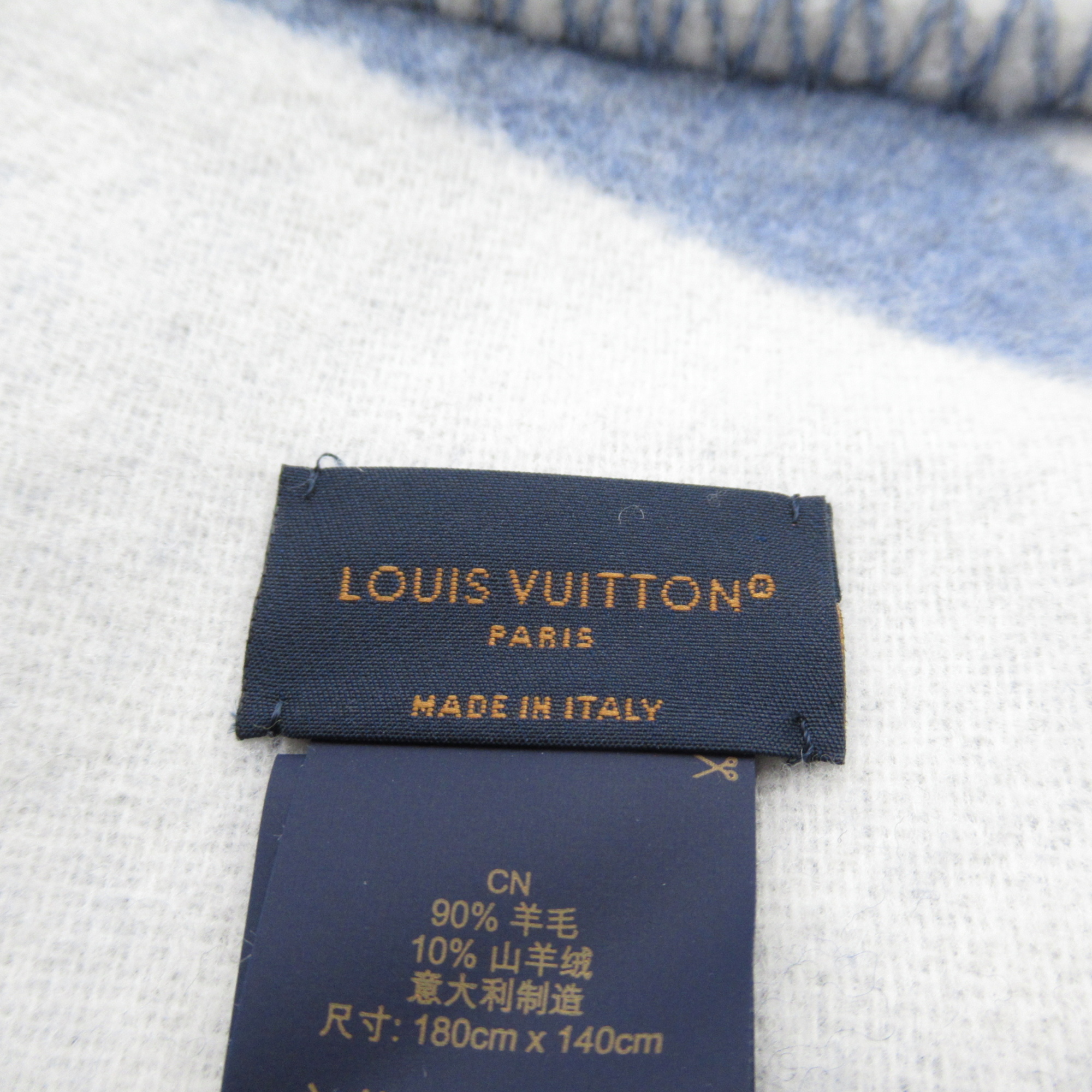 LOUIS VUITTON Pred LV Medallion Blue wool cashmere M79332