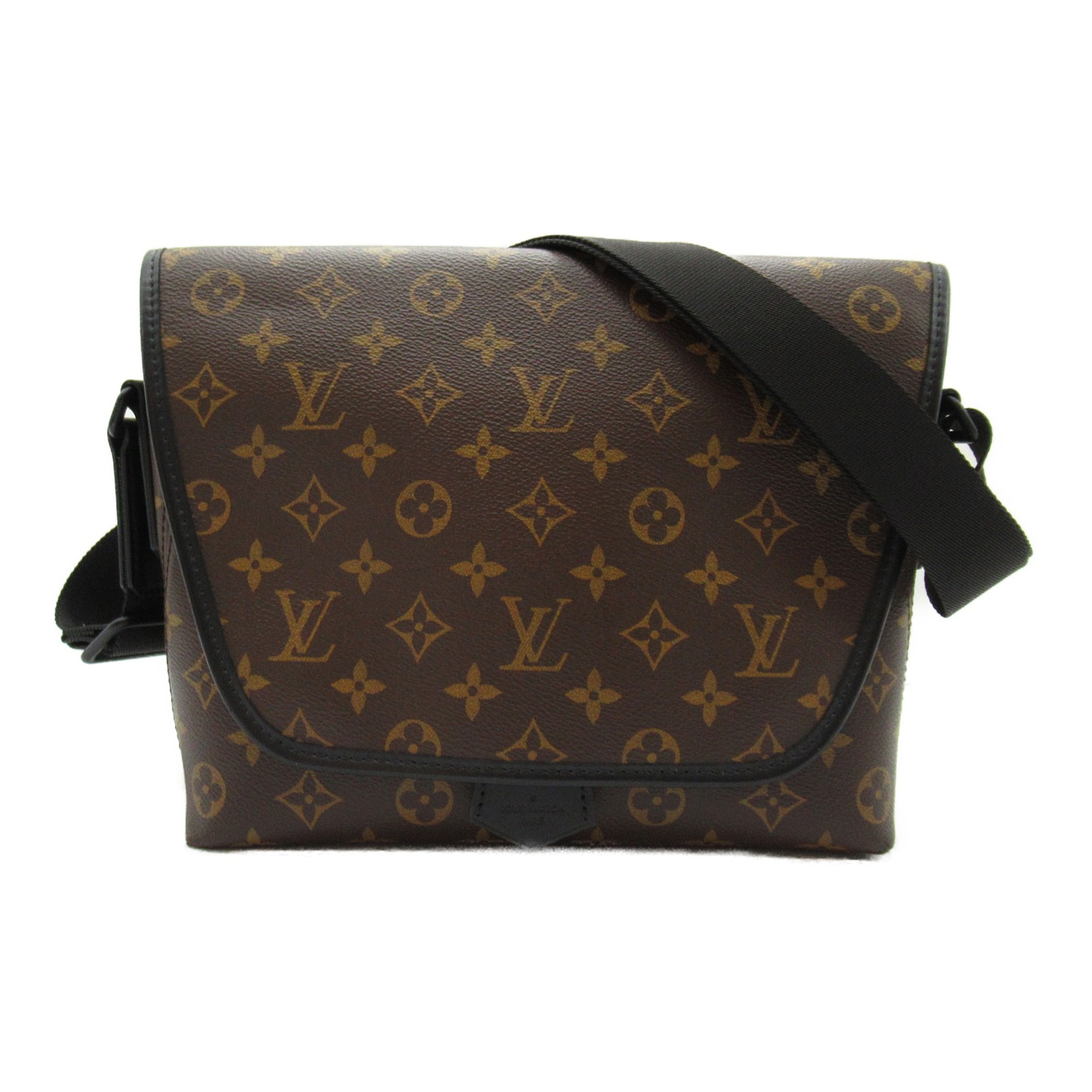 LOUIS VUITTON Magnetic messenger Brown Monogram macassar PVC coated canvas M45557