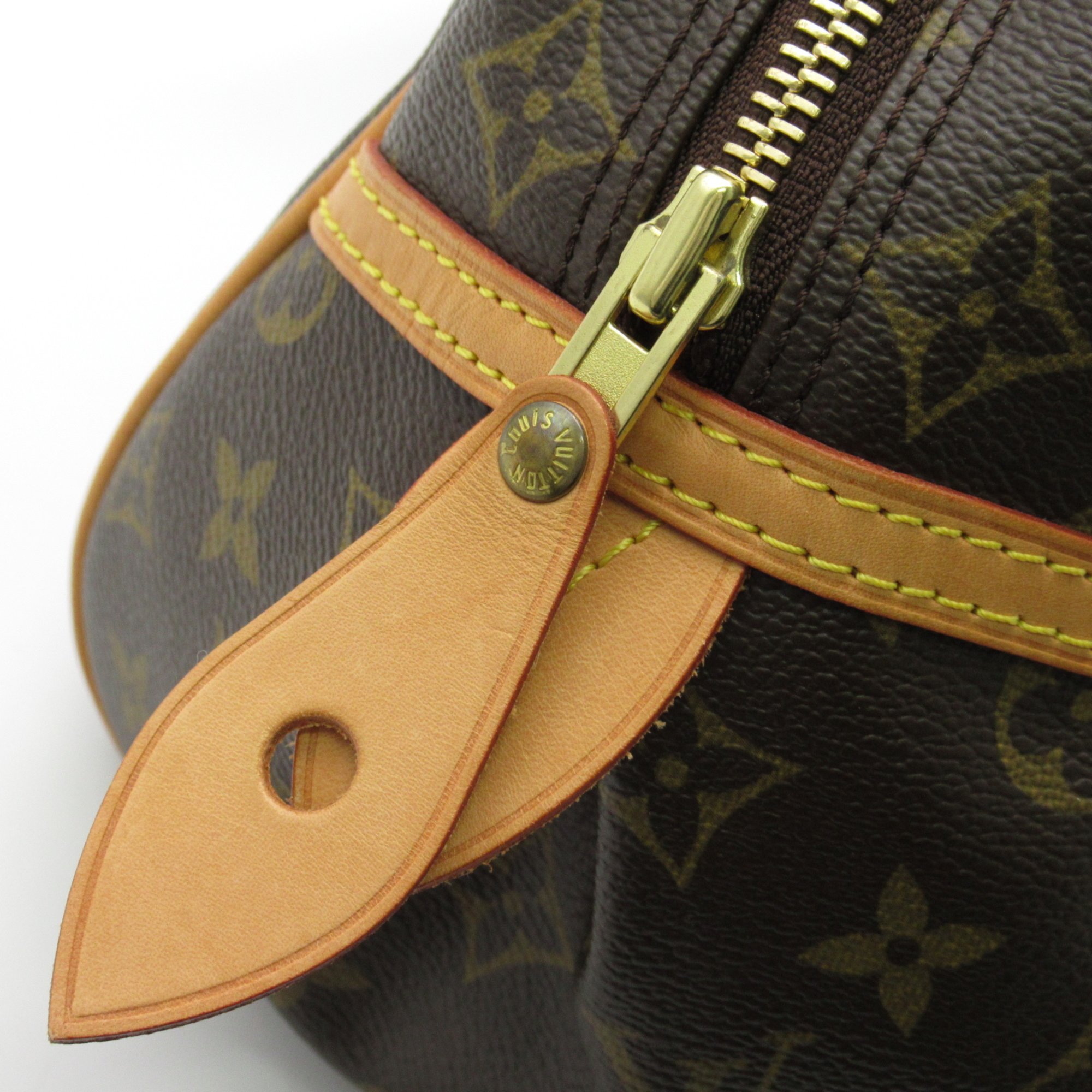 LOUIS VUITTON Montorgueil PM Shoulder Bag Brown Monogram PVC coated canvas M95565