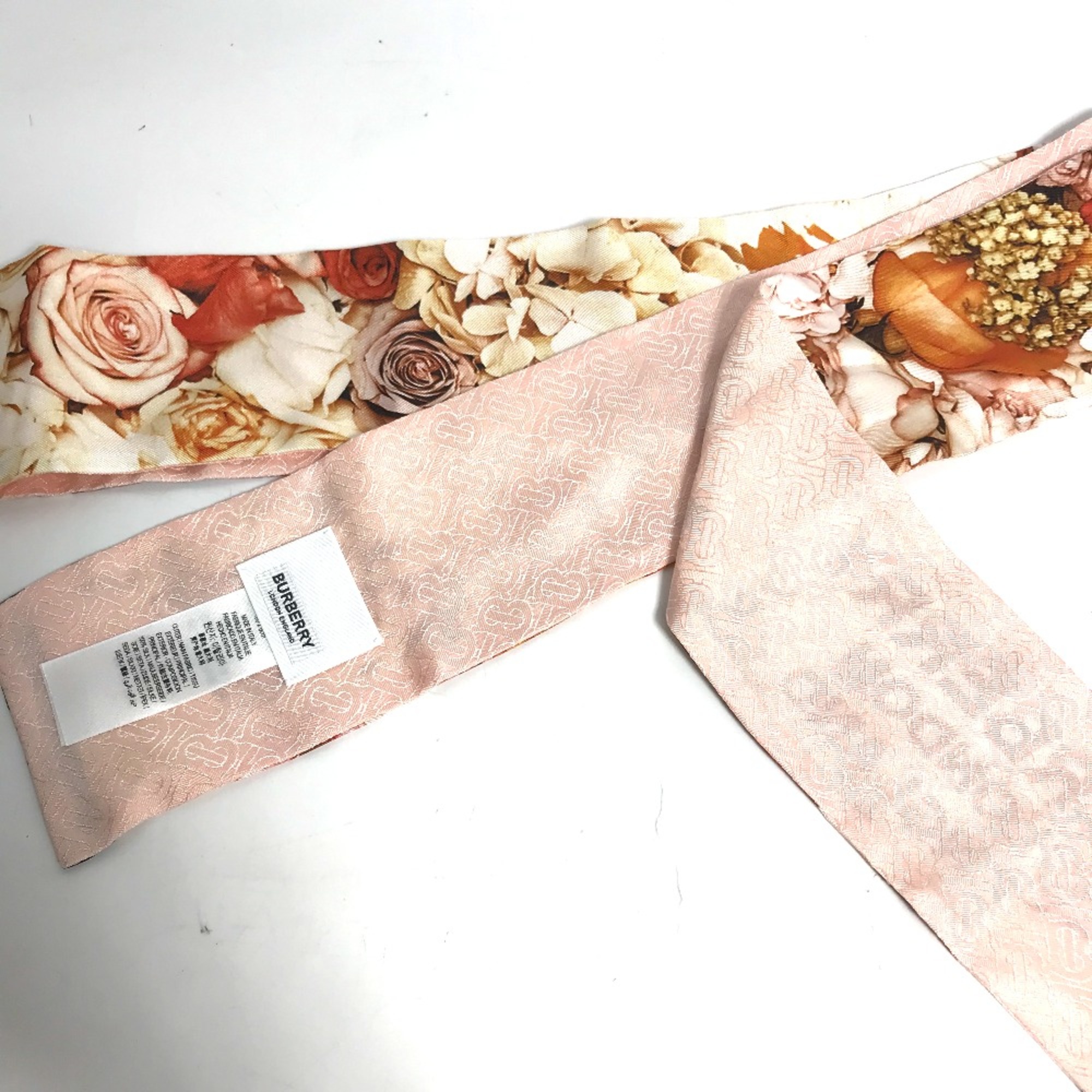 Burberry 8021938 BandeauScarf Scarf pink