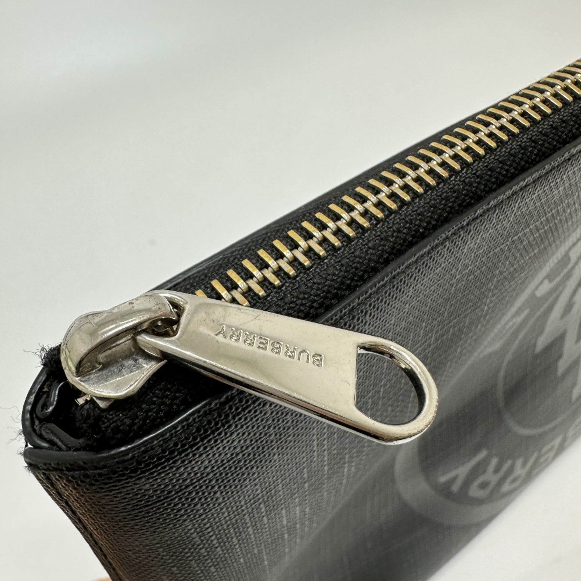 Burberry Pouch Clutch bag Black gray