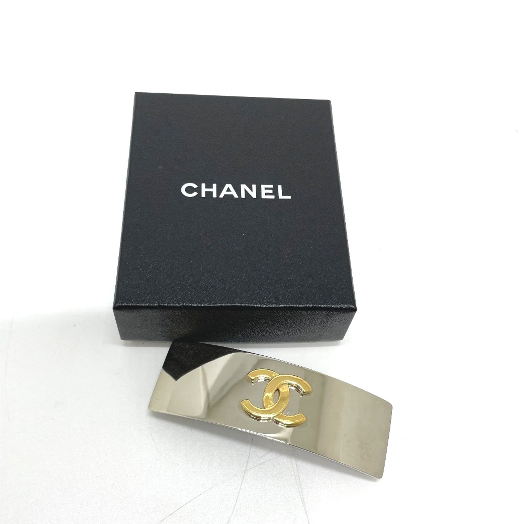 Chanel CC Mark 98P Valletta Silver/Gold