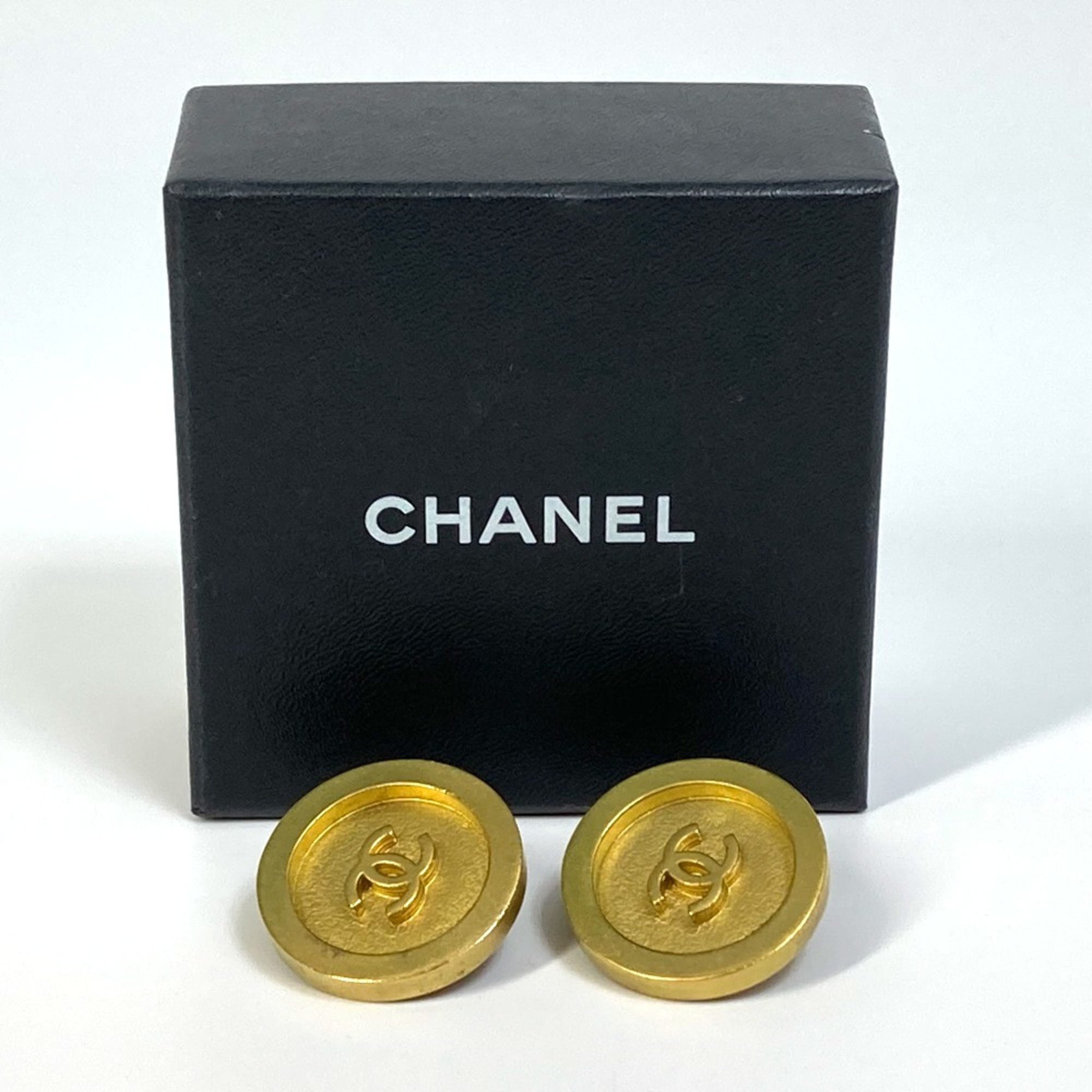 Chanel CC Mark Circle Round Earrings Gold