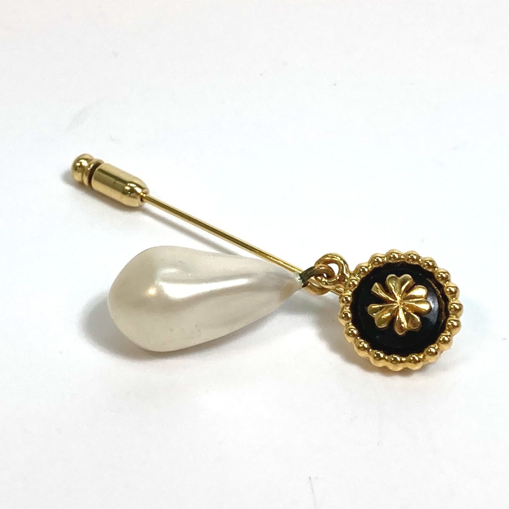 Chanel Clover motif Pin Brooch Brooch Gold x White x Black