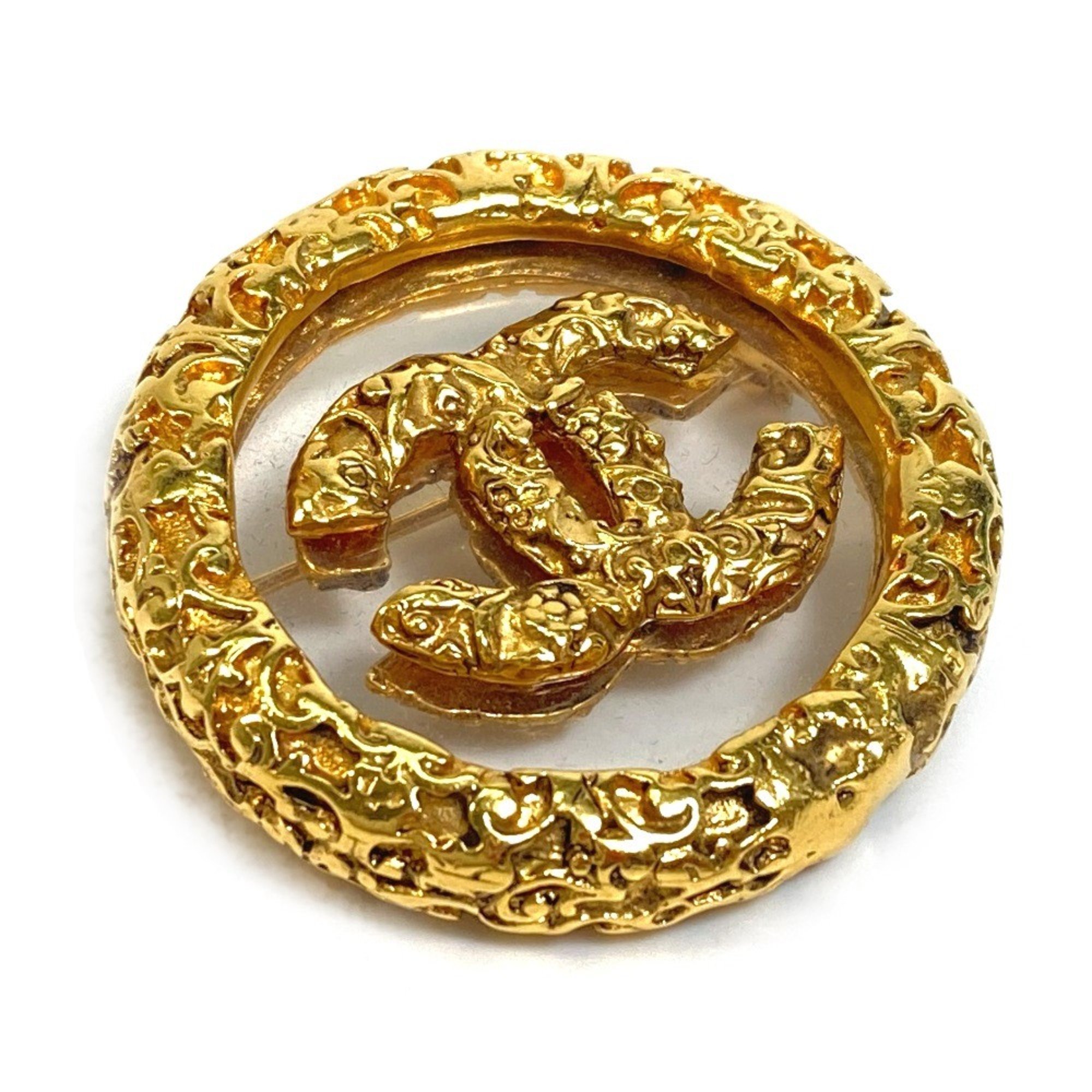 Chanel CC Mark Circle type Round type Brooch Gold