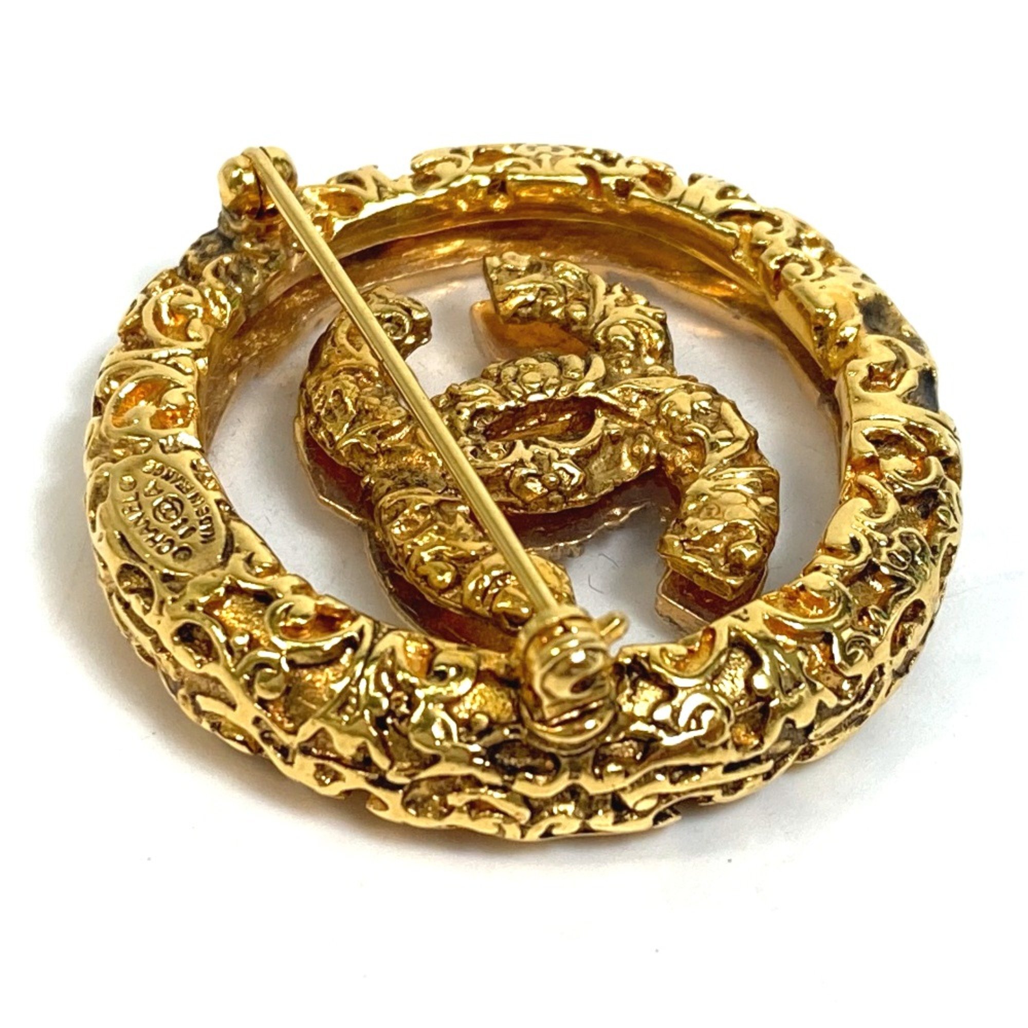 Chanel CC Mark Circle type Round type Brooch Gold