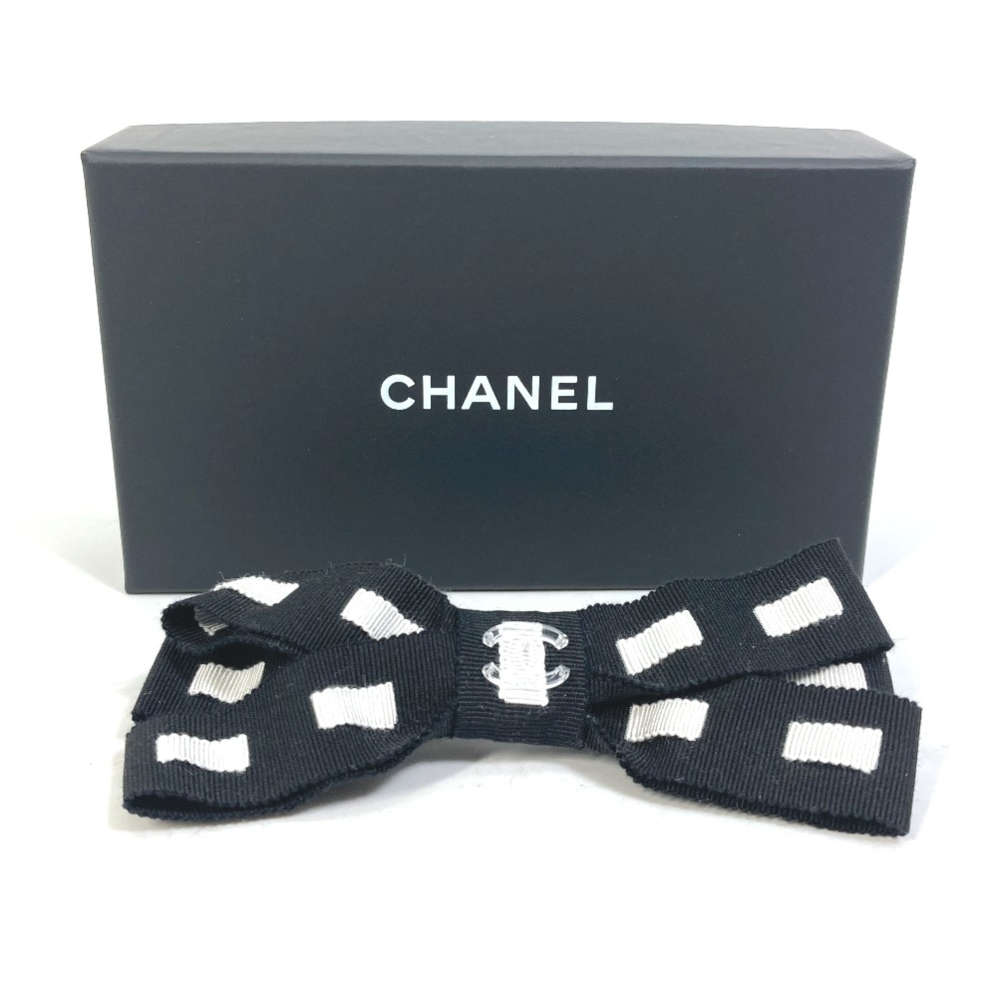 Chanel 17P Hair accessories Bicolor ribbon Valletta Black x White