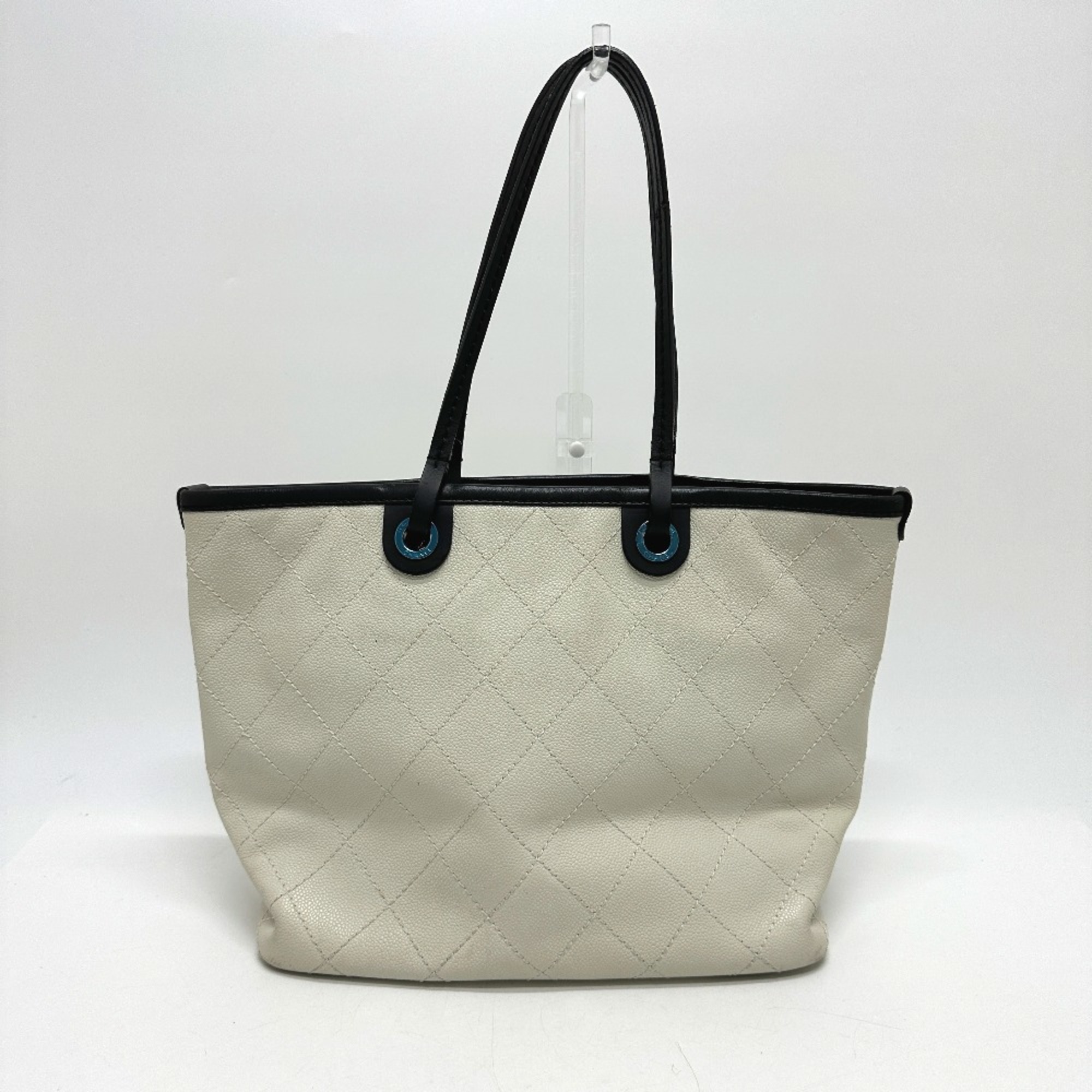 Chanel CC Mark Shoulder Bag Bag Tote Bag White