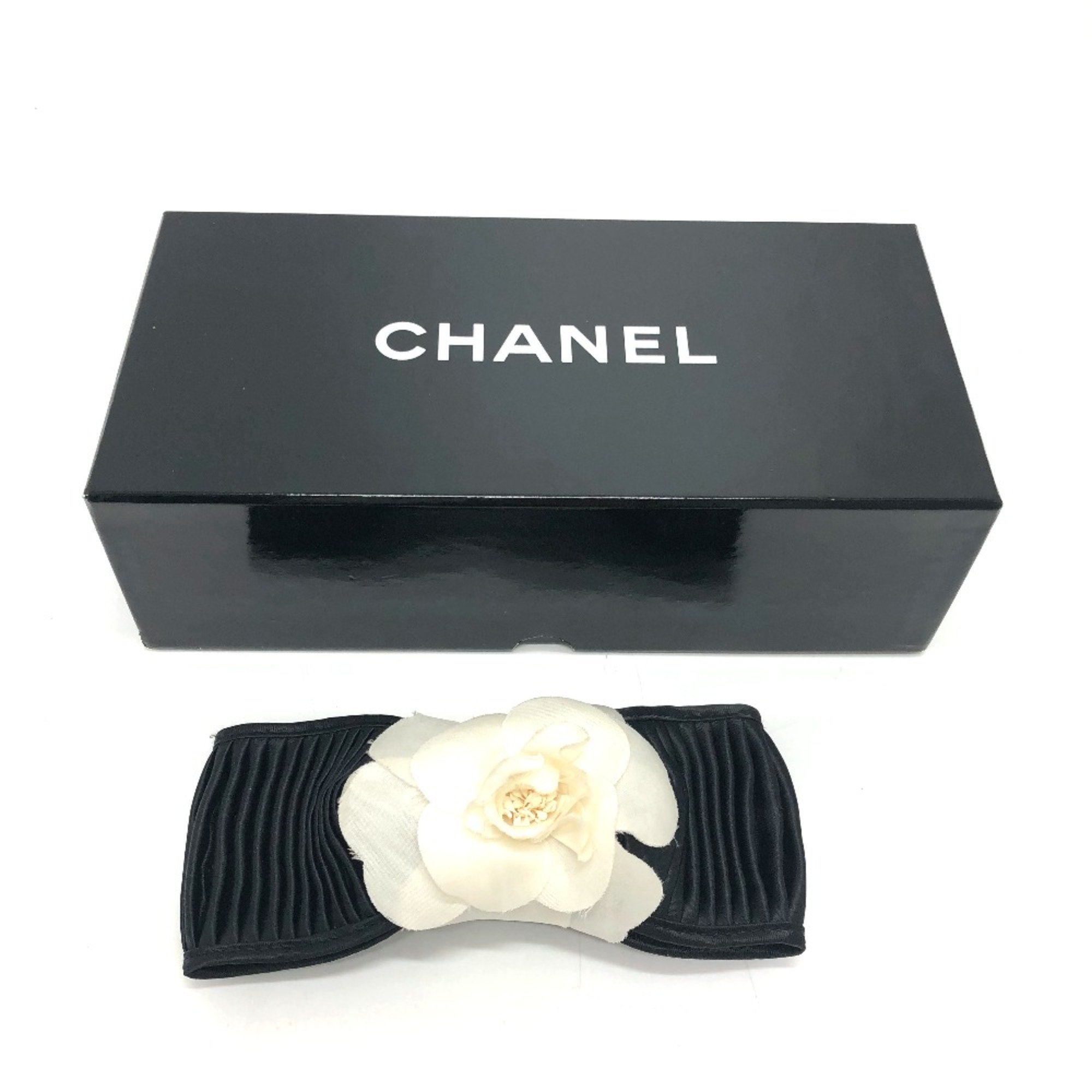 Chanel Camellia ribbon motif accessories hair accessories Valletta Black