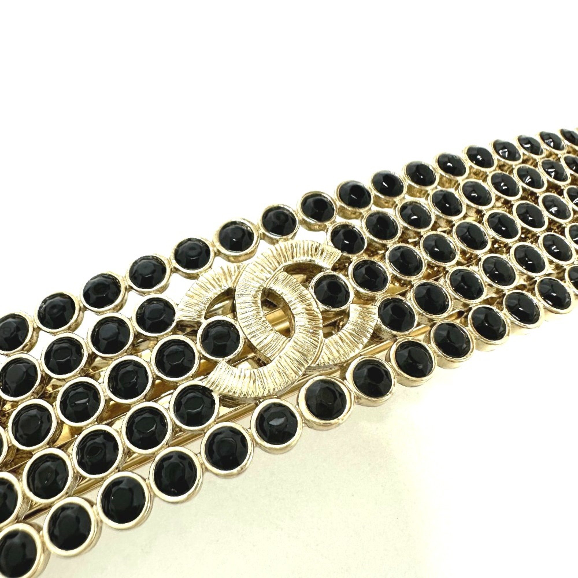 Chanel logo hair accessory Valletta Gold