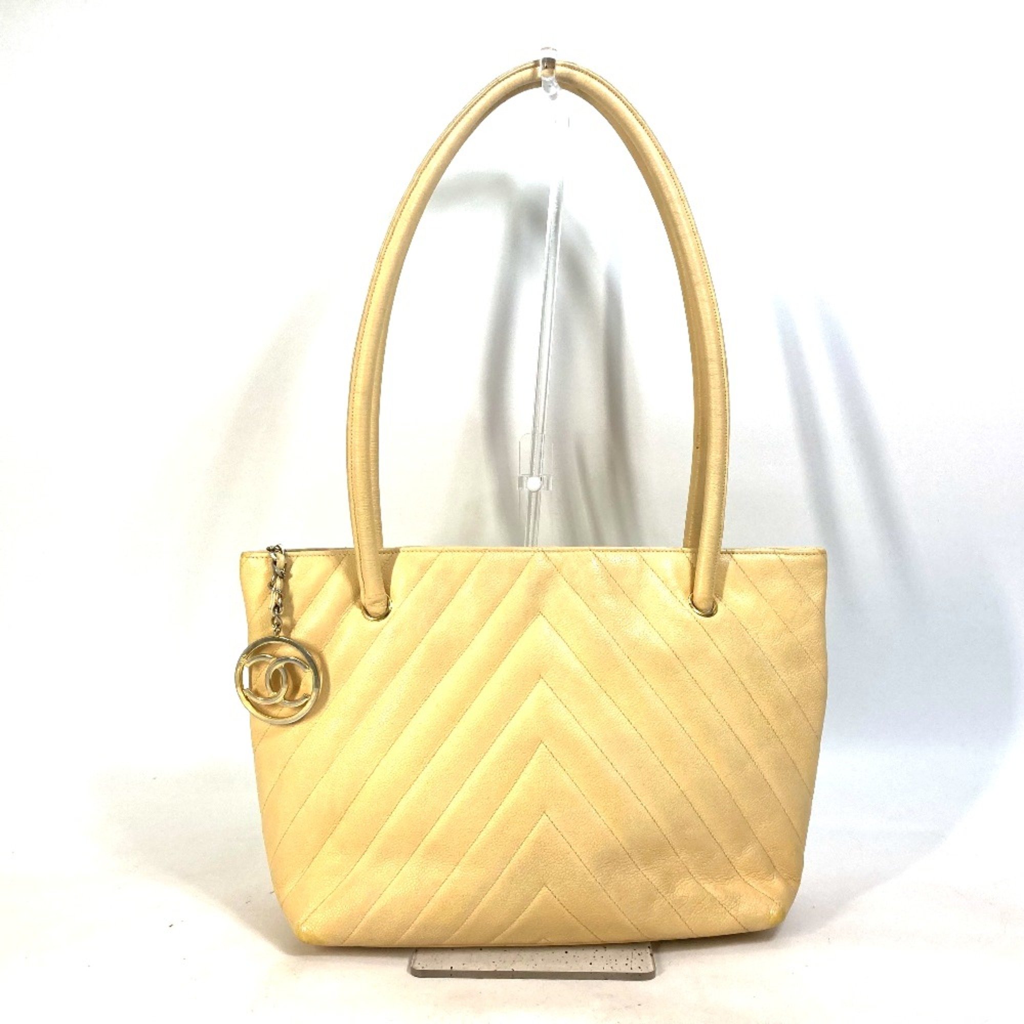 Chanel CC Mark Shoulder bag Tote Bag Shoulder Bag yellow