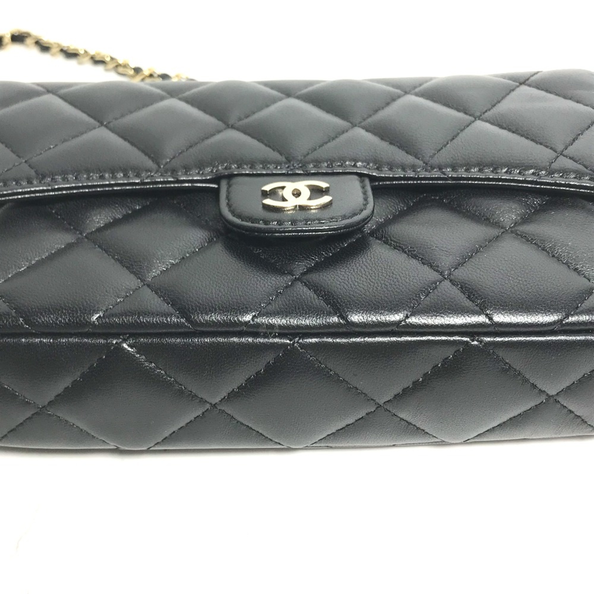 Chanel AP2096 CC Mark Phone Case Wallet CC Crossbody bag Long Wallet Shoulder Bag Black Gold