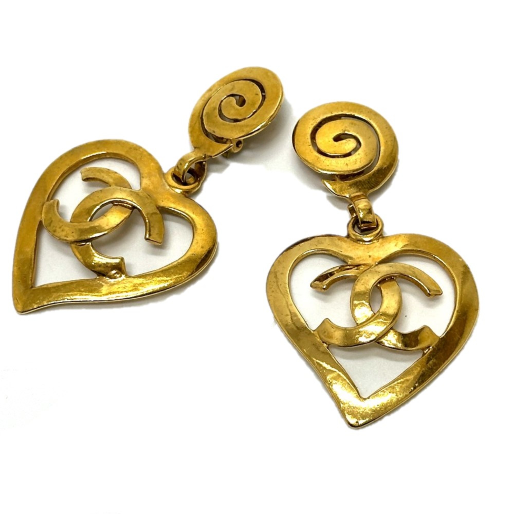 Chanel CC Mark Heart 95P Earrings Gold