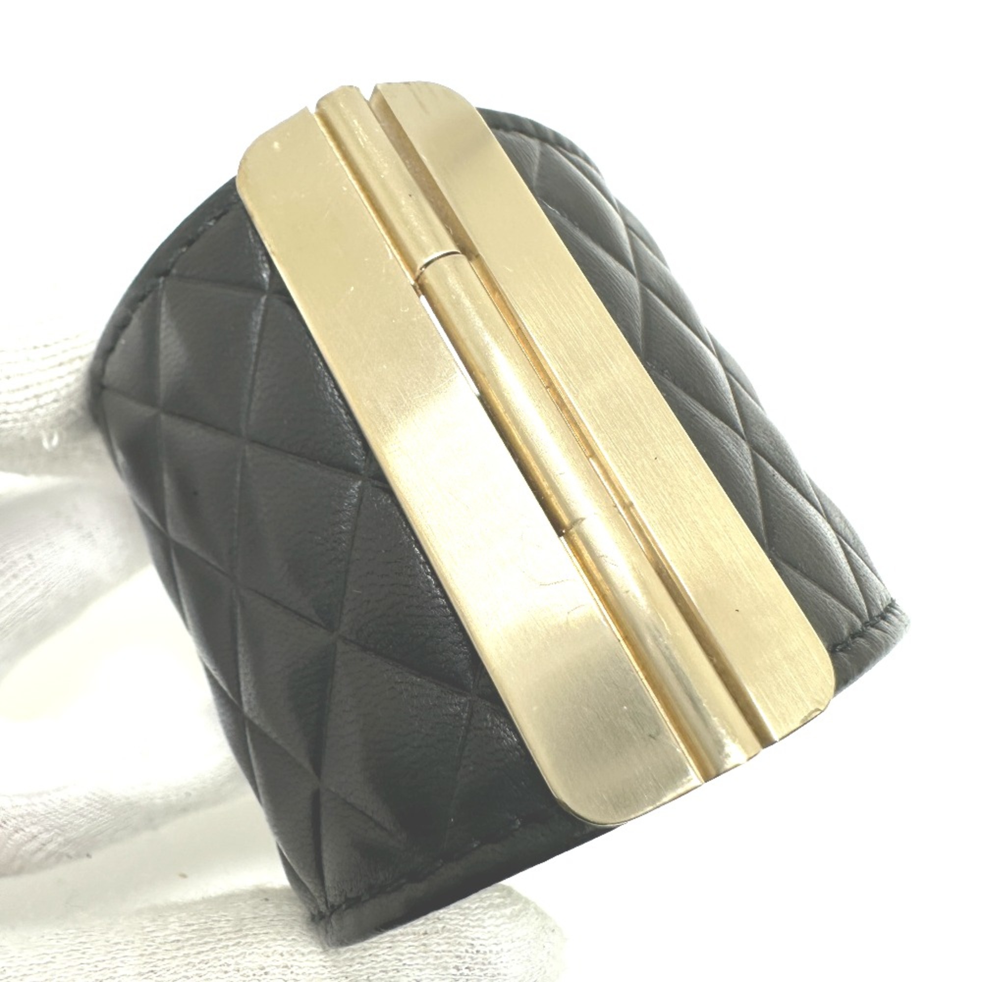 Chanel CC Mark B17P accessories Bangle Black GoldHardware