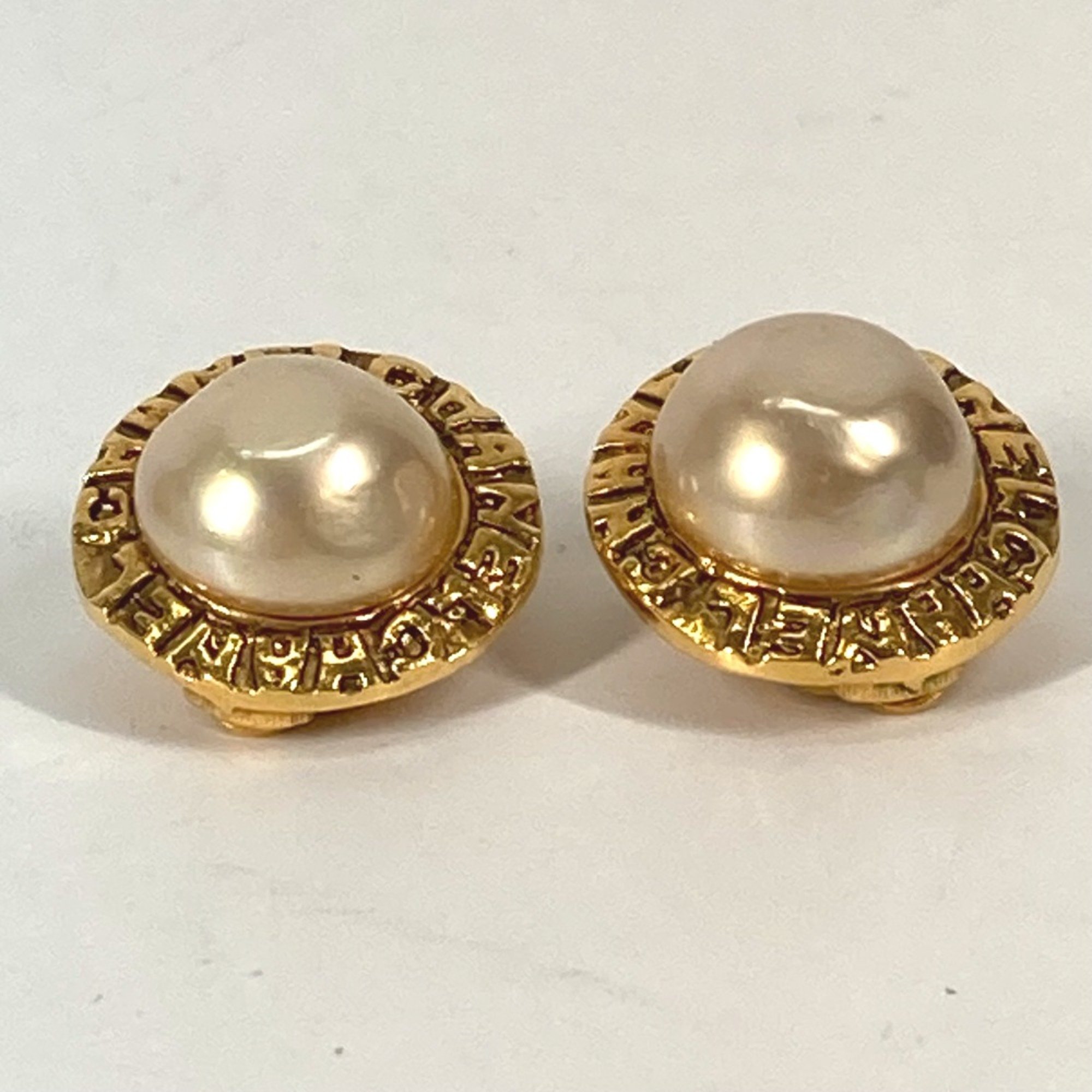 Chanel vintage Accessories Earrings Gold