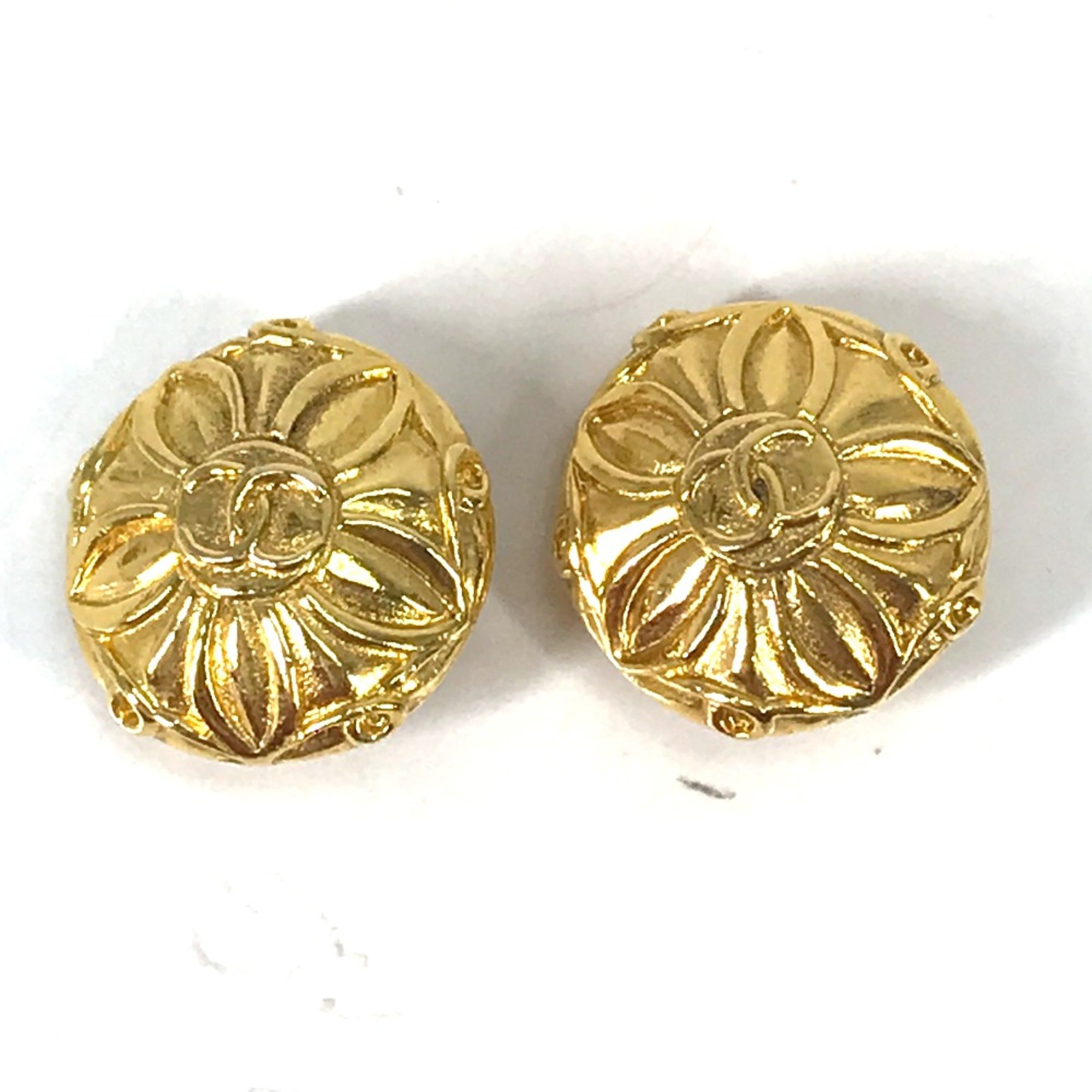 Chanel vintage Accessories Earrings Gold