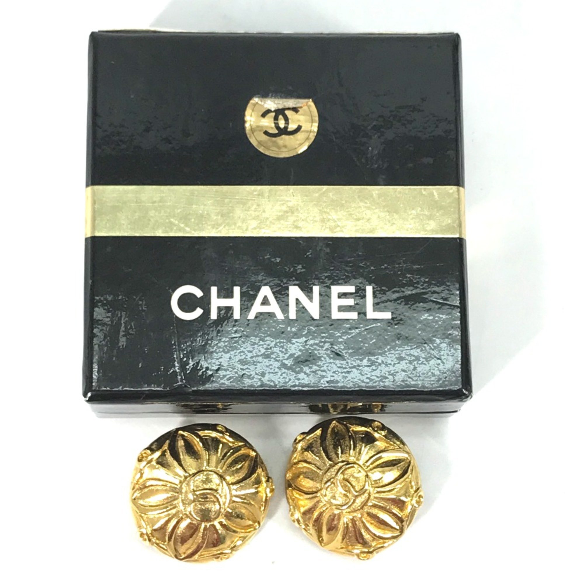 Chanel vintage Accessories Earrings Gold