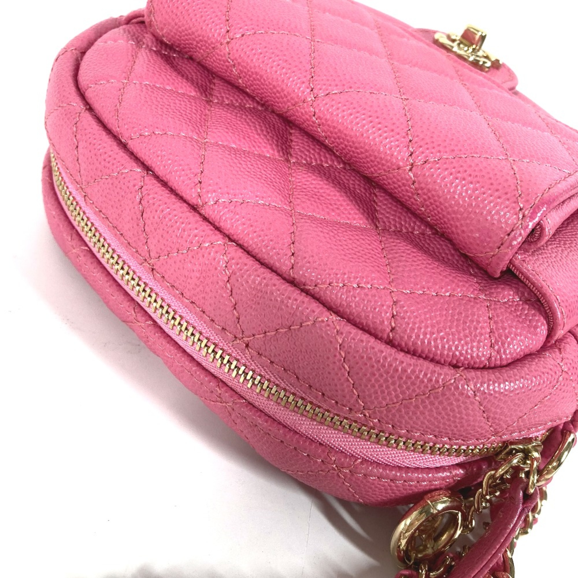 Chanel Matelasse Quilted Chain Bag Crossbody Pochette Shoulder Bag pink Gold