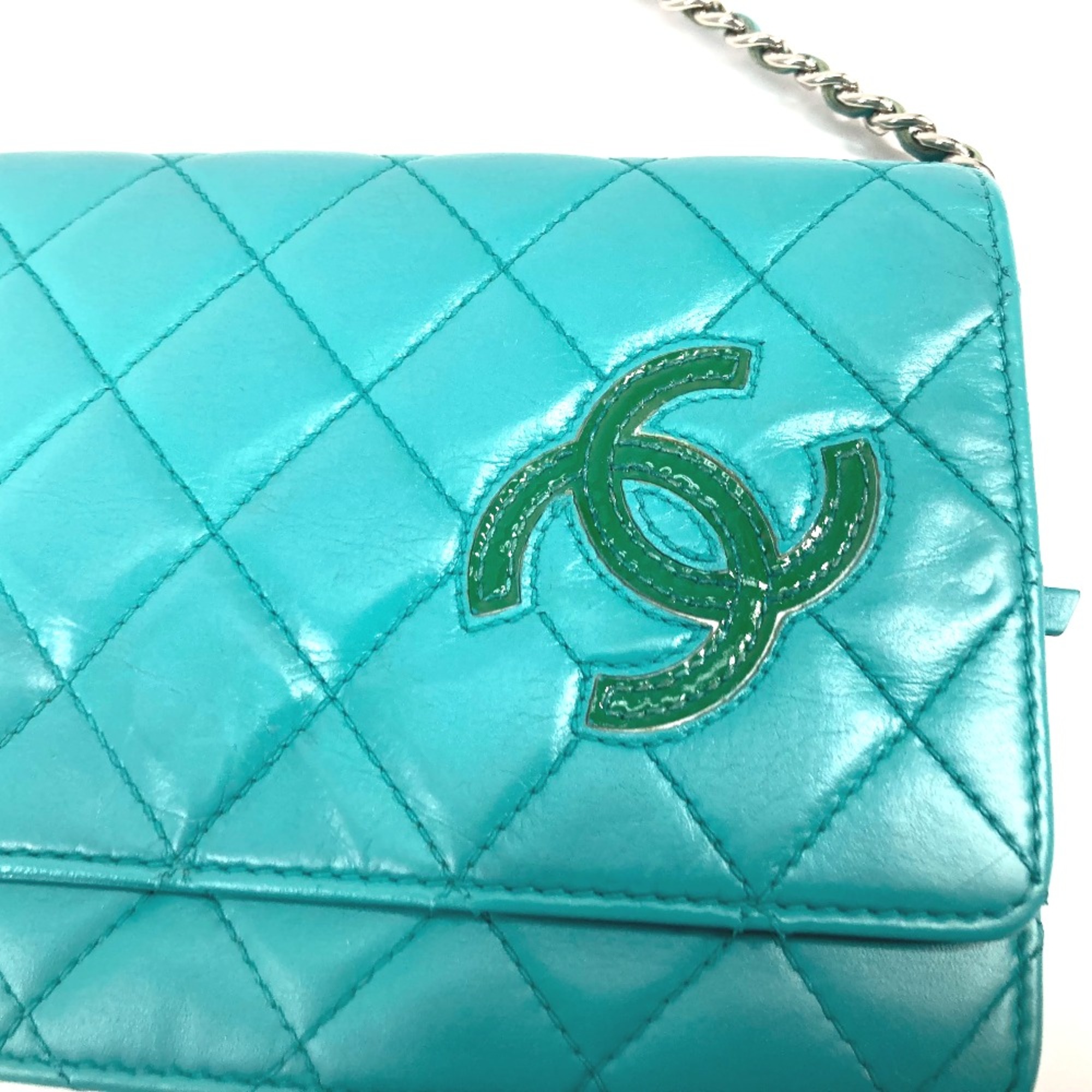 Chanel Crossbody long wallet Chain Wallet Long Wallet Shoulder Bag Green