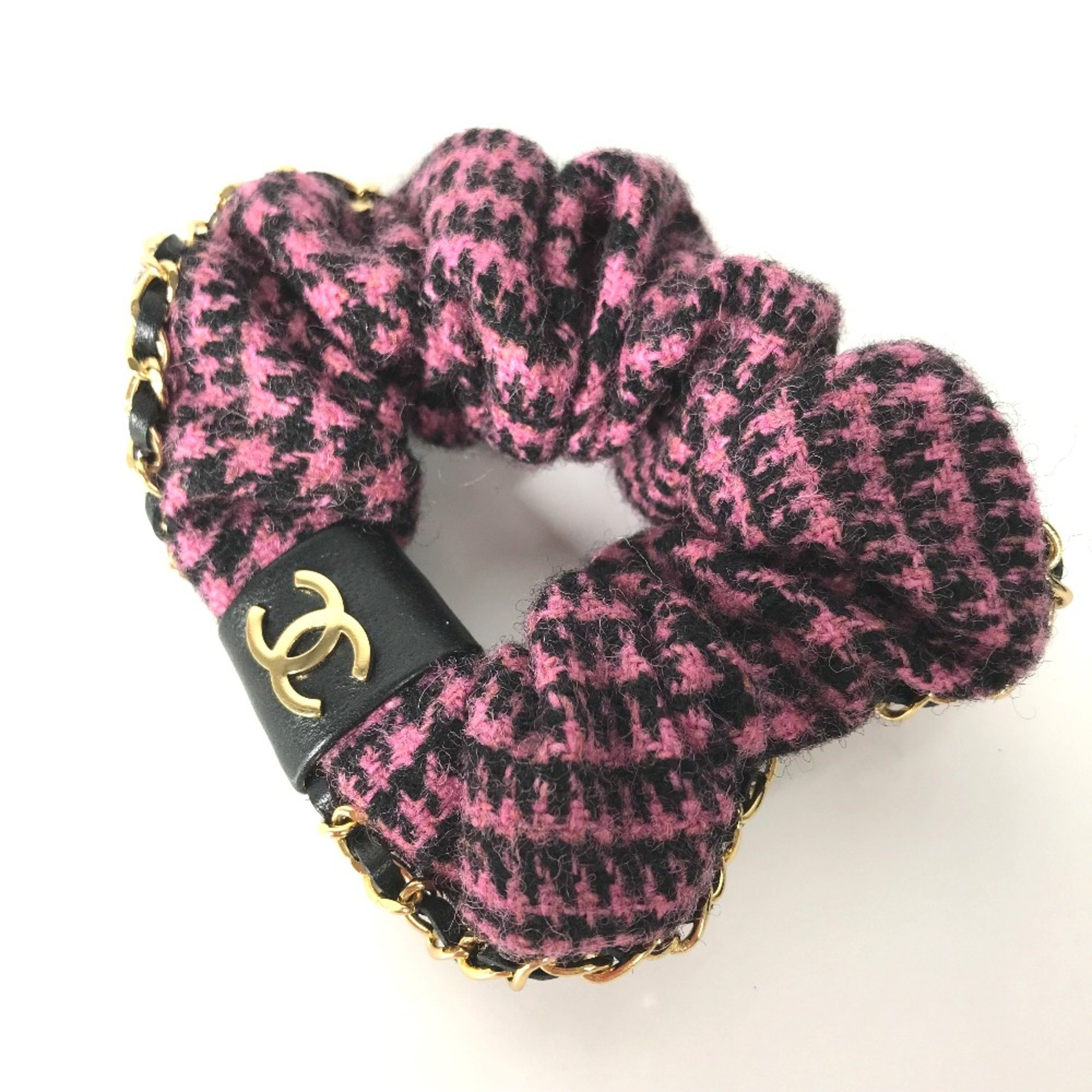 Chanel CC Mark Houndstooth hair accessories hair rubber Shush Pink x Black