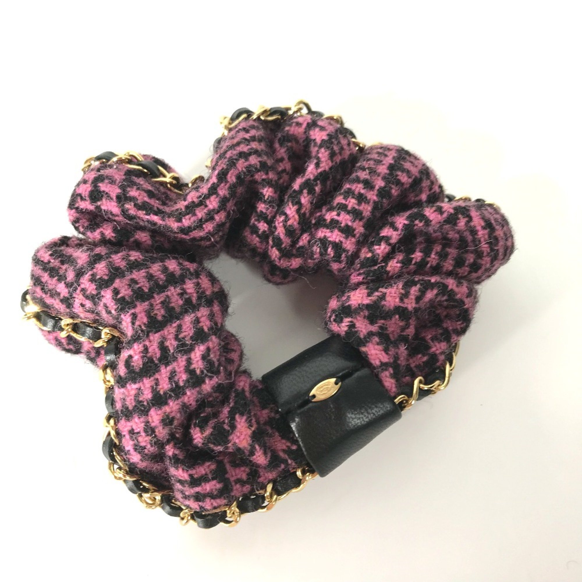 Chanel CC Mark Houndstooth hair accessories hair rubber Shush Pink x Black