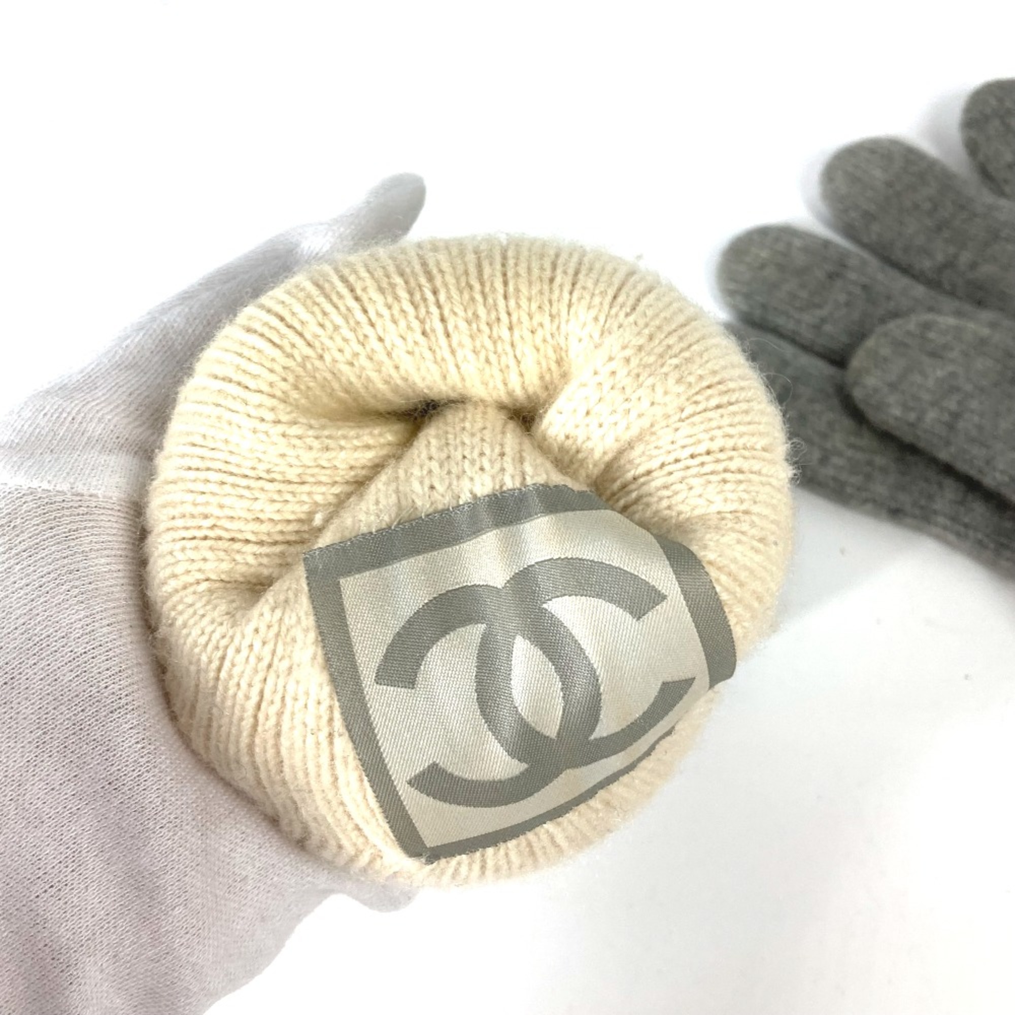 Chanel Sports Glove Bicolor gloves gray Ivory