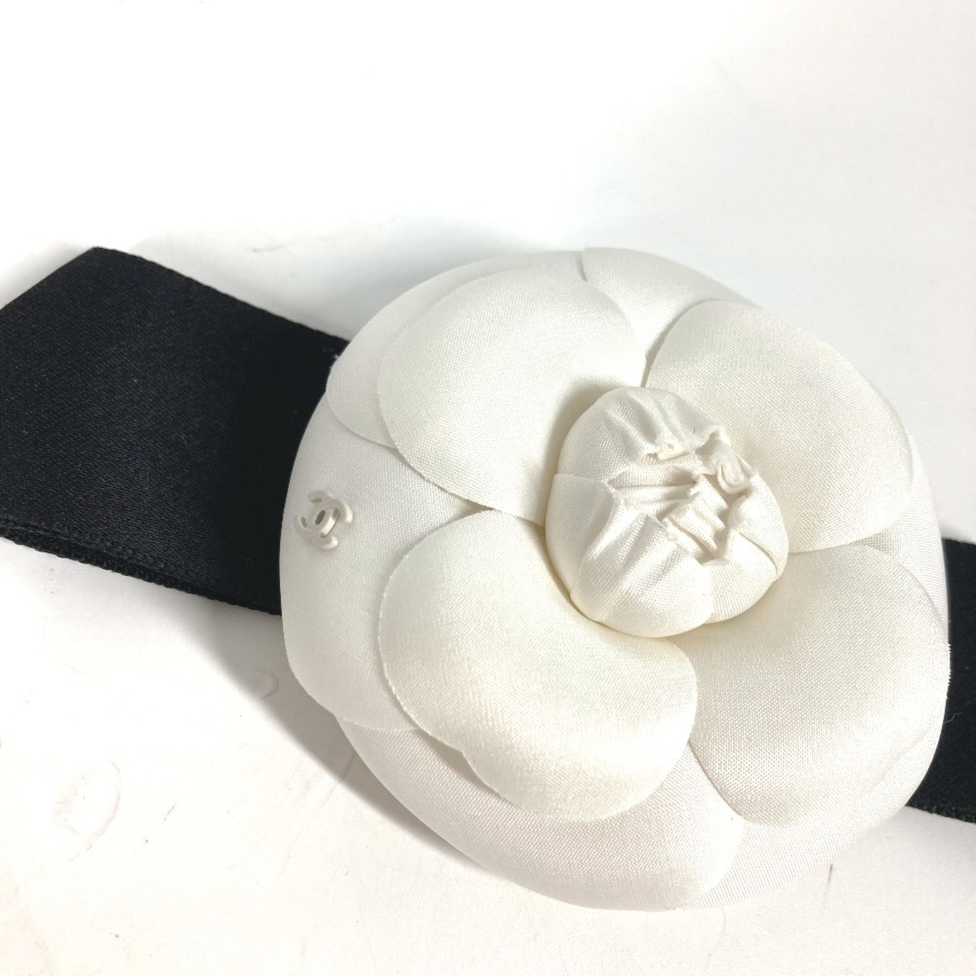 Chanel AA9146 23S Accessories CC Mark Bicolor Brooch Black White